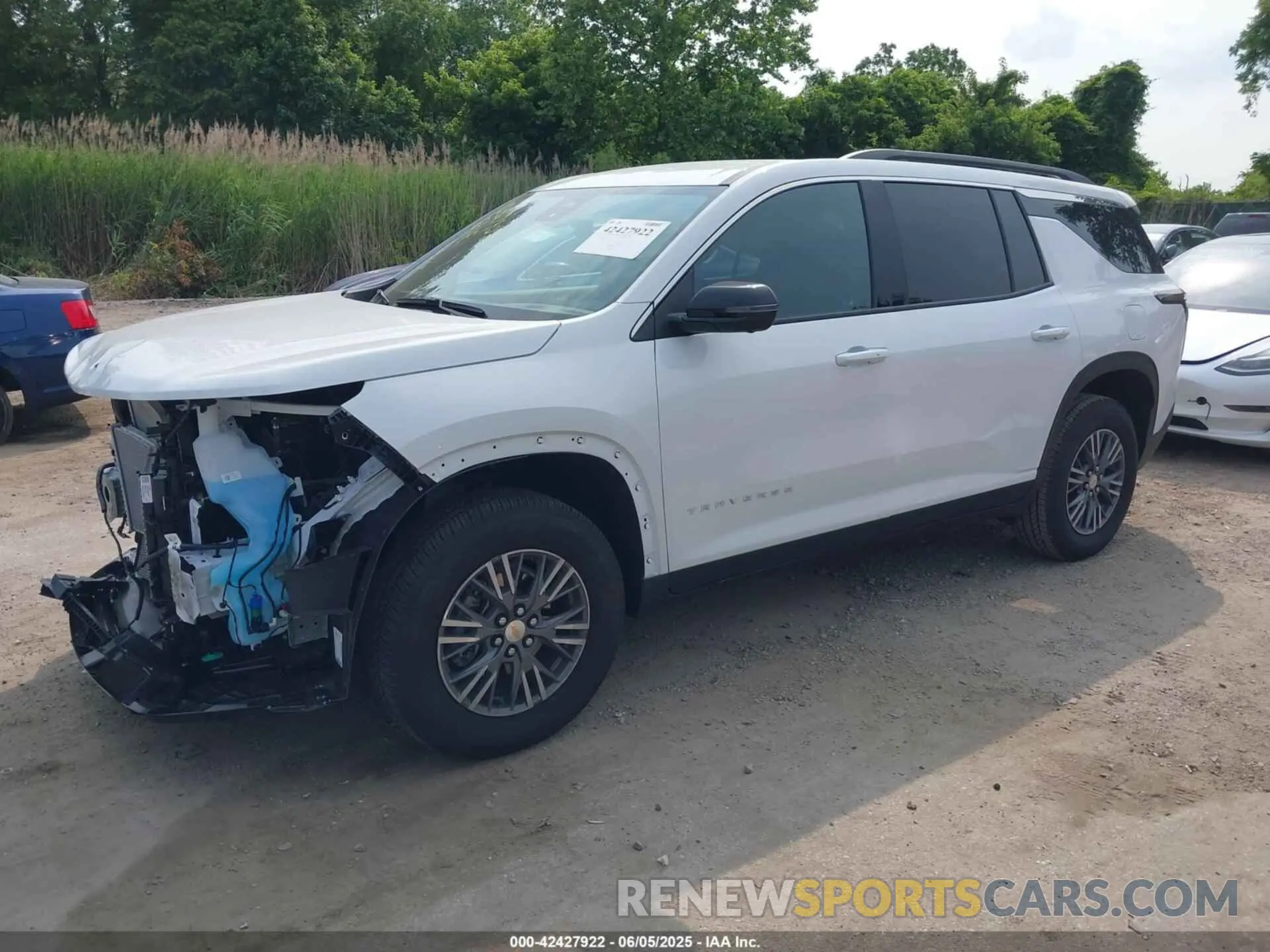 2 Photograph of a damaged car 1GNERGRS8SJ171334 CHEVROLET TRAVERSE 2025