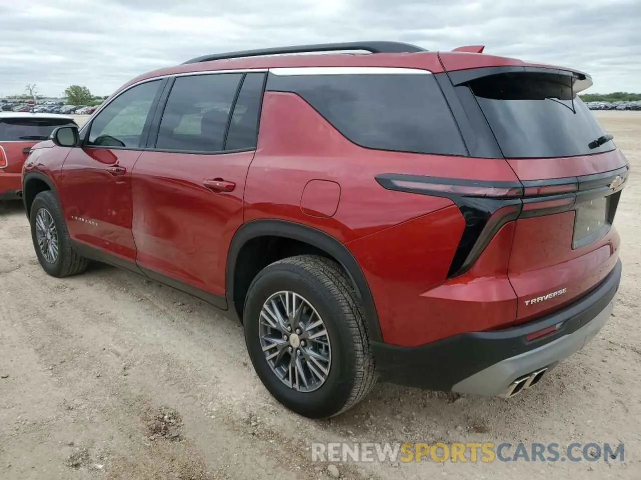 2 Photograph of a damaged car 1GNERGRS8SJ186321 CHEVROLET TRAVERSE 2025