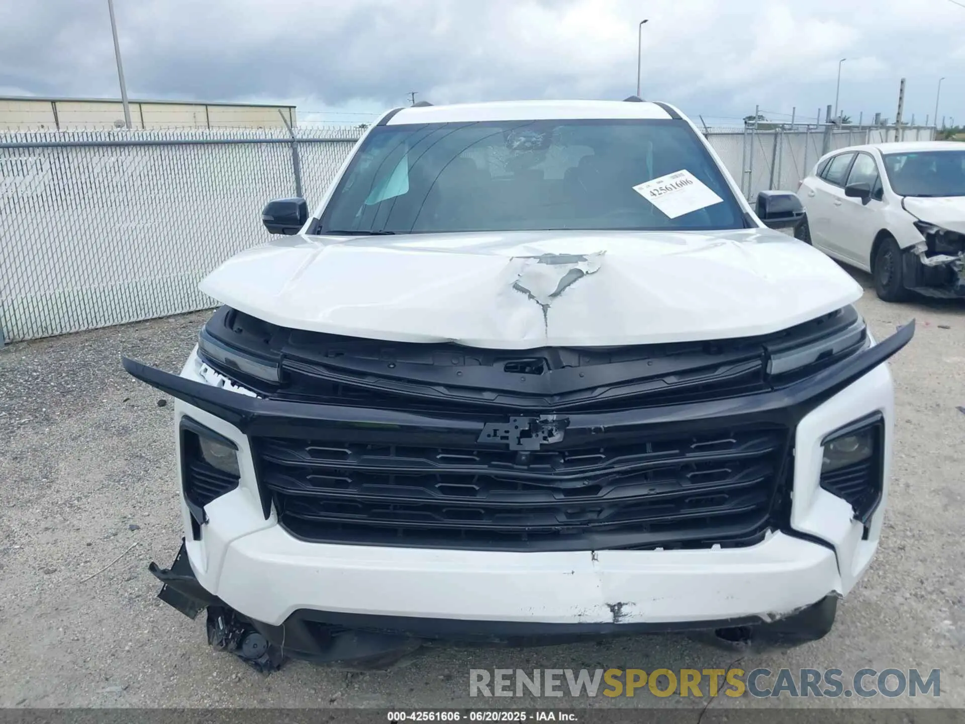 11 Photograph of a damaged car 1GNERGRS8SJ211623 CHEVROLET TRAVERSE 2025