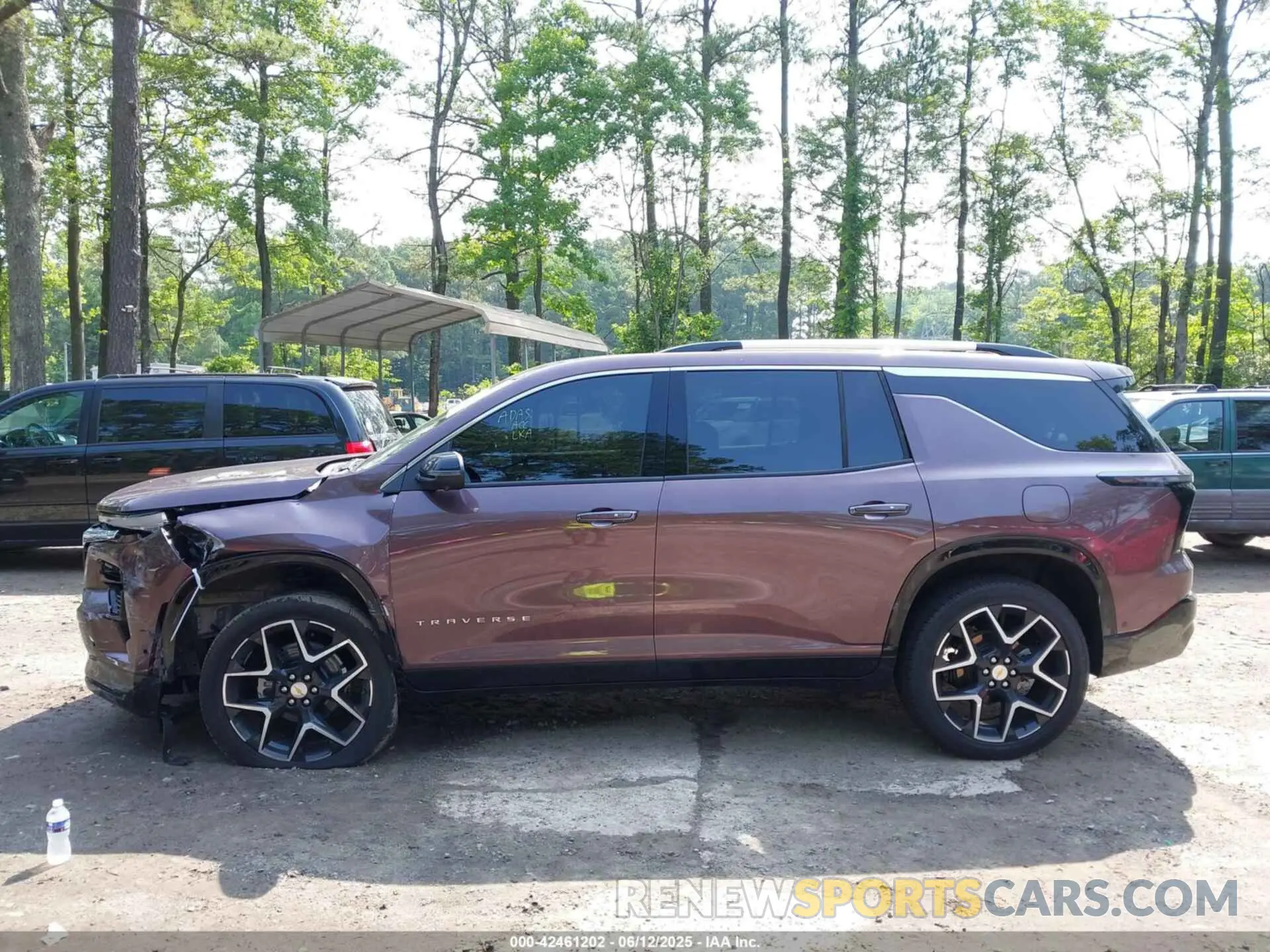 14 Photograph of a damaged car 1GNERKRS2SJ224242 CHEVROLET TRAVERSE 2025