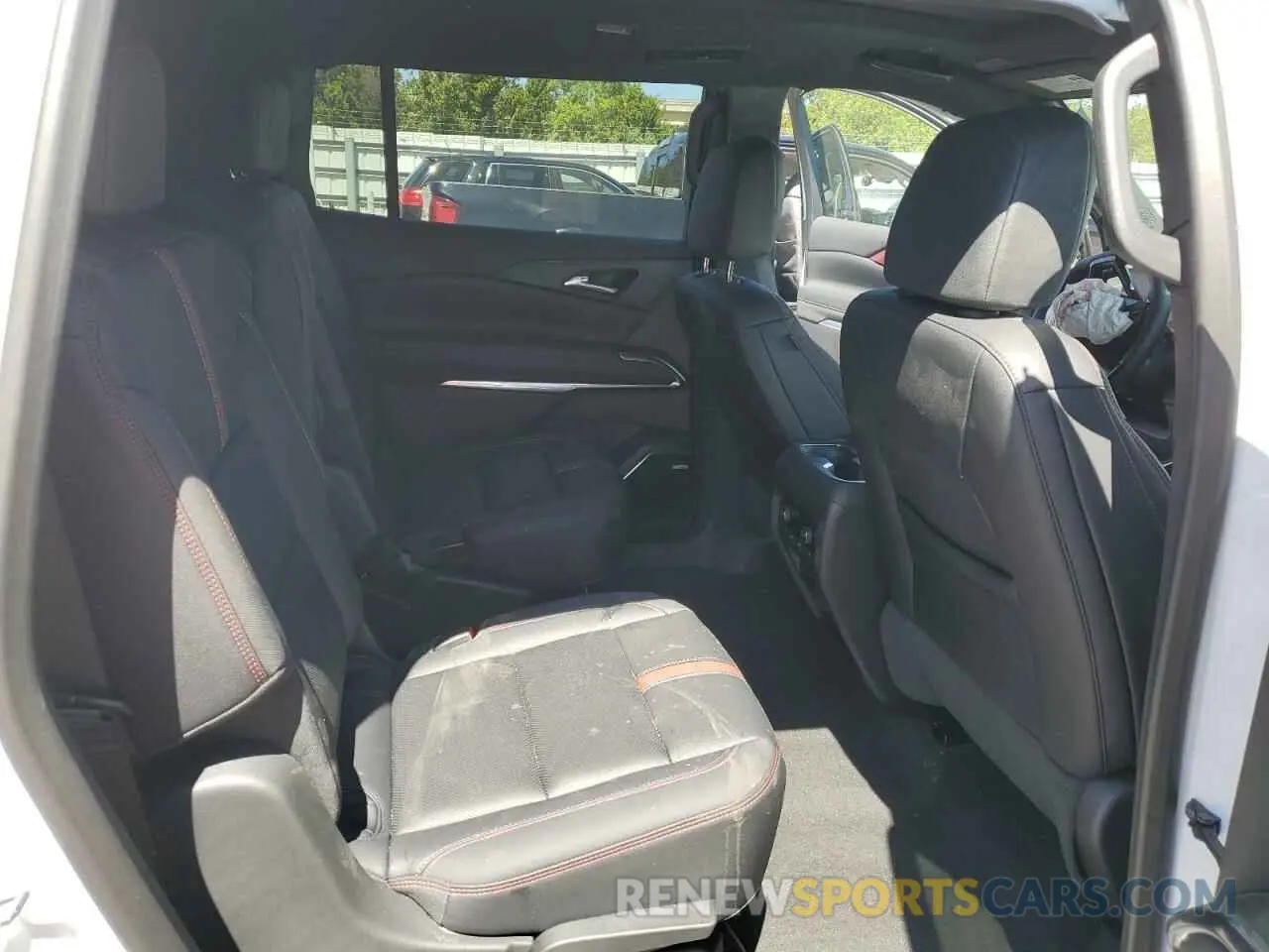 11 Photograph of a damaged car 1GNERLRS3SJ140565 CHEVROLET TRAVERSE 2025