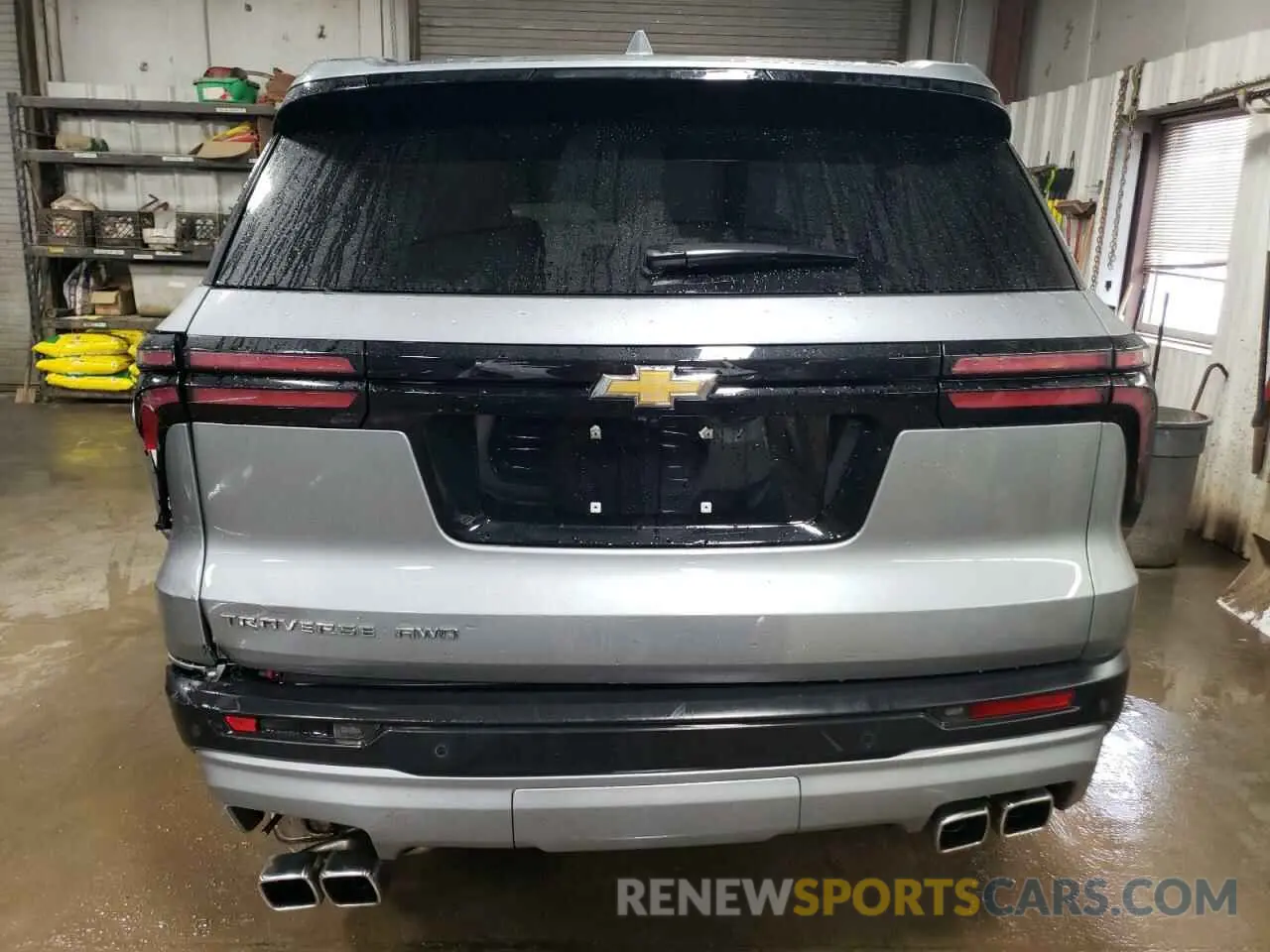 6 Photograph of a damaged car 1GNEVGRS0SJ134337 CHEVROLET TRAVERSE 2025