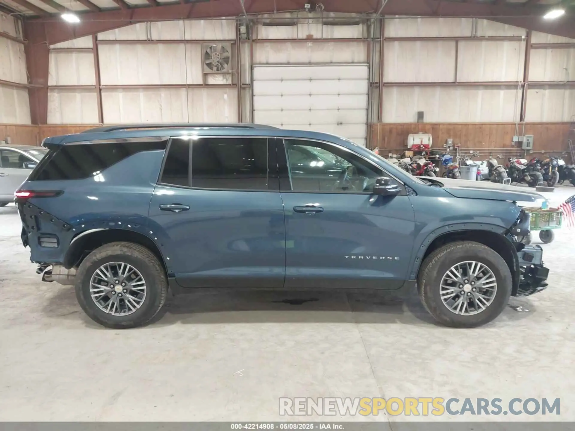 13 Photograph of a damaged car 1GNEVGRS2SJ185659 CHEVROLET TRAVERSE 2025