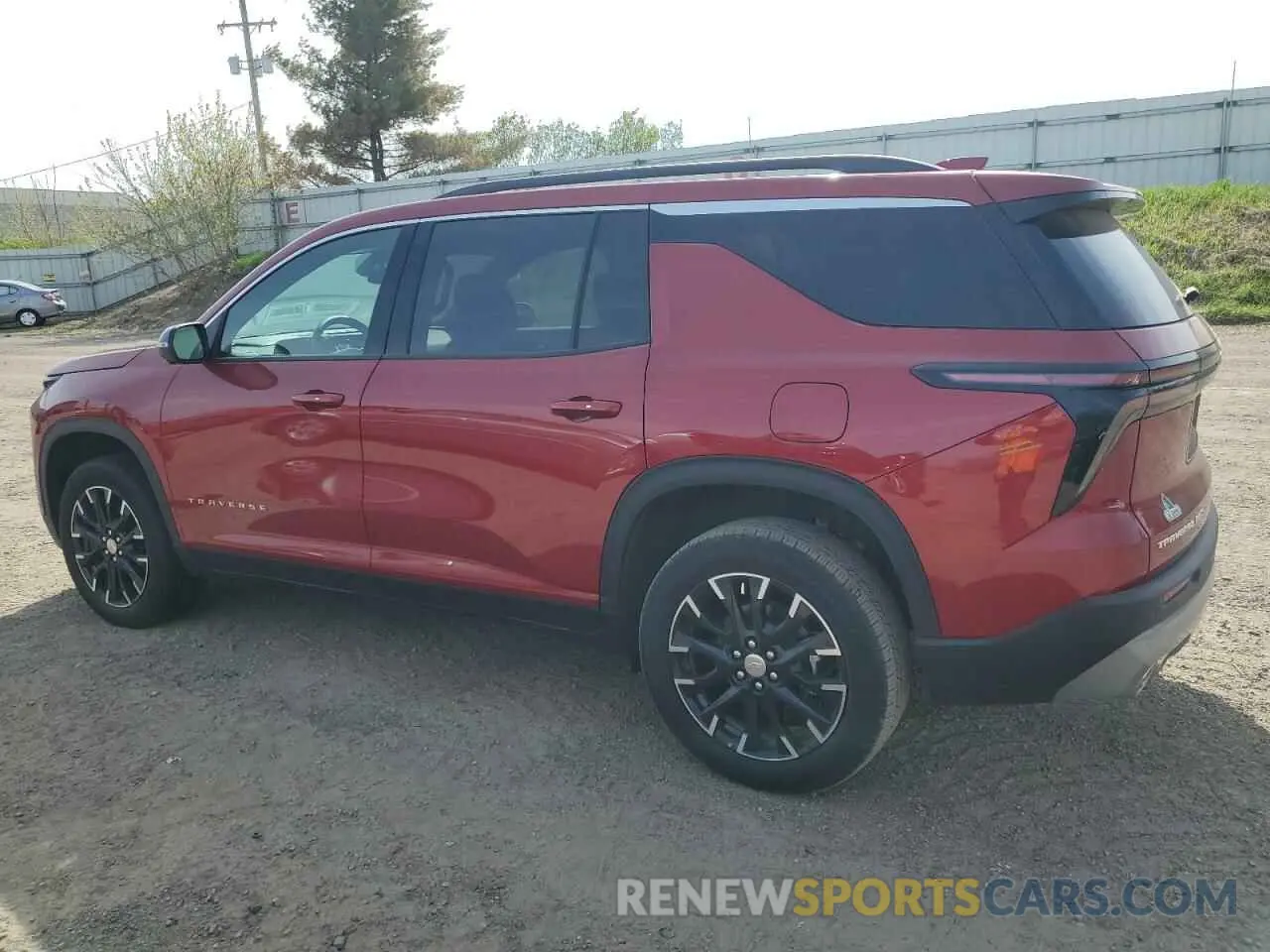 2 Photograph of a damaged car 1GNEVGRS6SJ133189 CHEVROLET TRAVERSE 2025