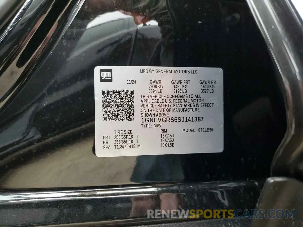 14 Photograph of a damaged car 1GNEVGRS6SJ141387 CHEVROLET TRAVERSE 2025