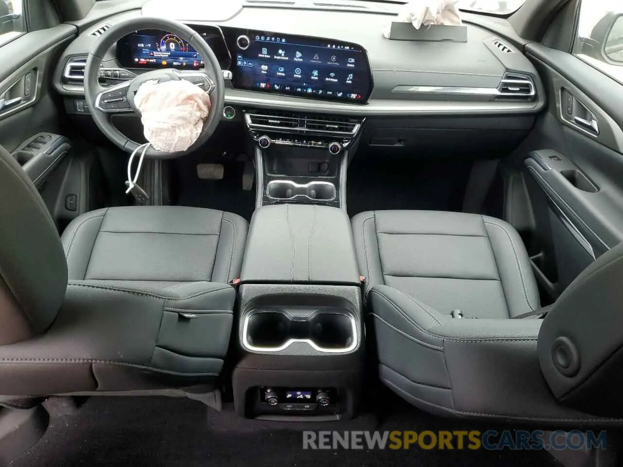 8 Photograph of a damaged car 1GNEVGRS6SJ141387 CHEVROLET TRAVERSE 2025
