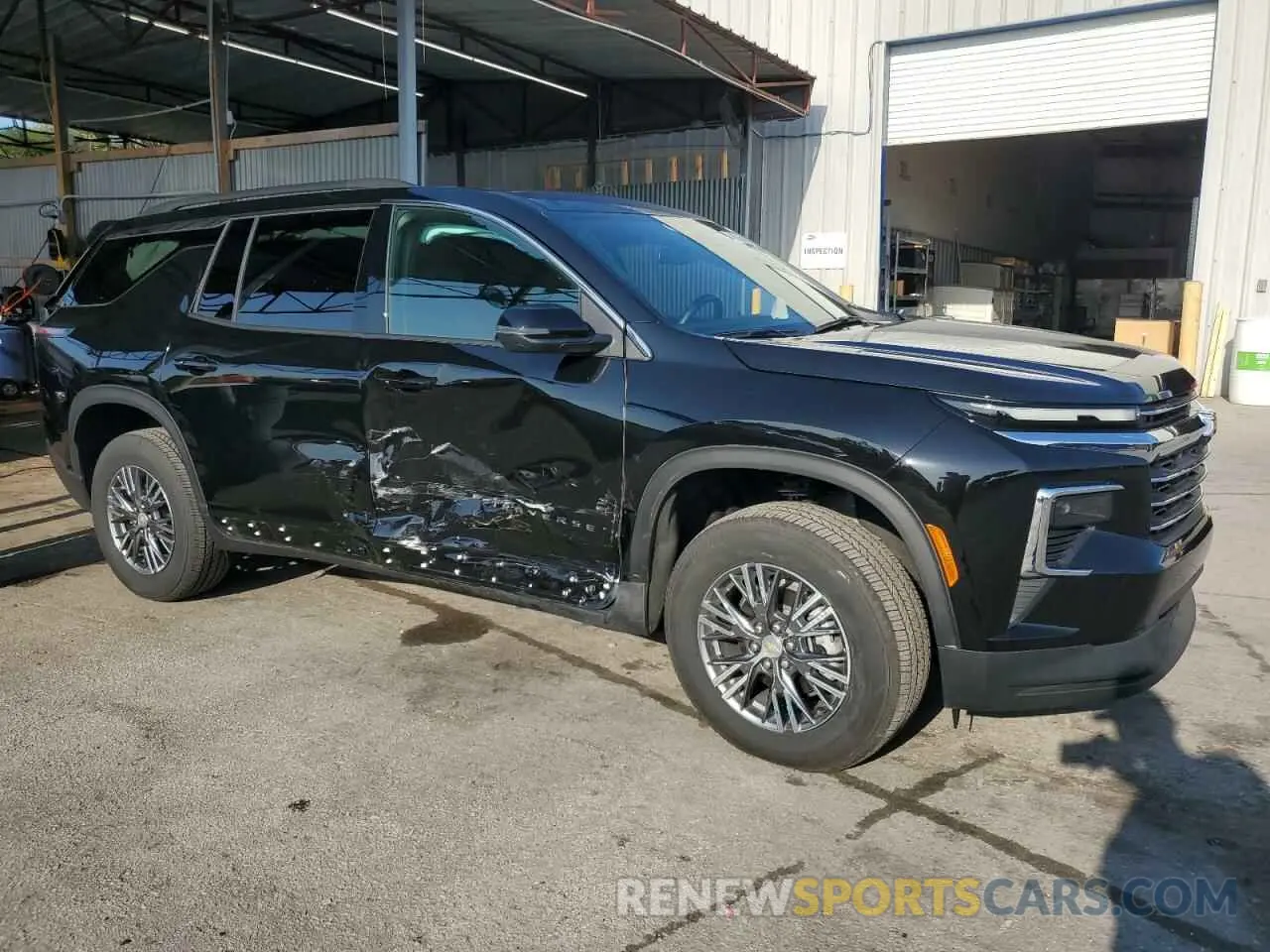 4 Photograph of a damaged car 1GNEVGRS7SJ153290 CHEVROLET TRAVERSE 2025
