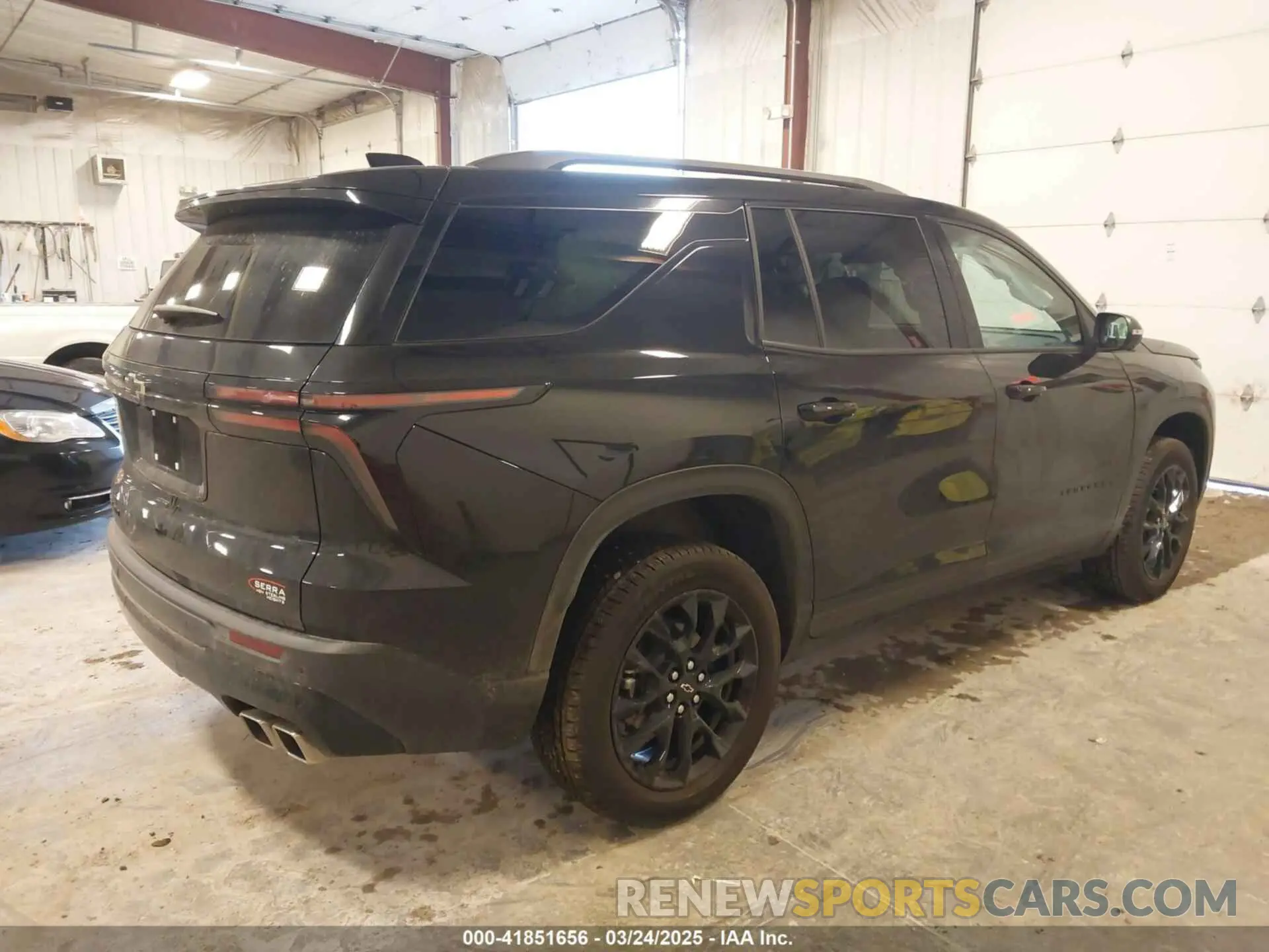 4 Photograph of a damaged car 1GNEVGRSXSJ157348 CHEVROLET TRAVERSE 2025