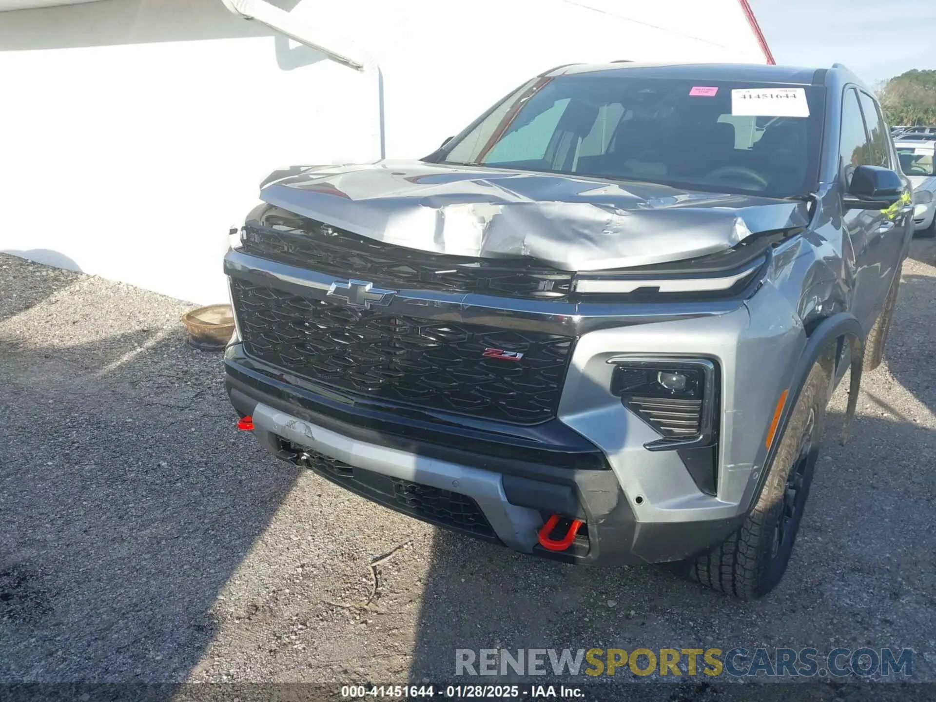6 Photograph of a damaged car 1GNEVJRS2SJ119268 CHEVROLET TRAVERSE 2025