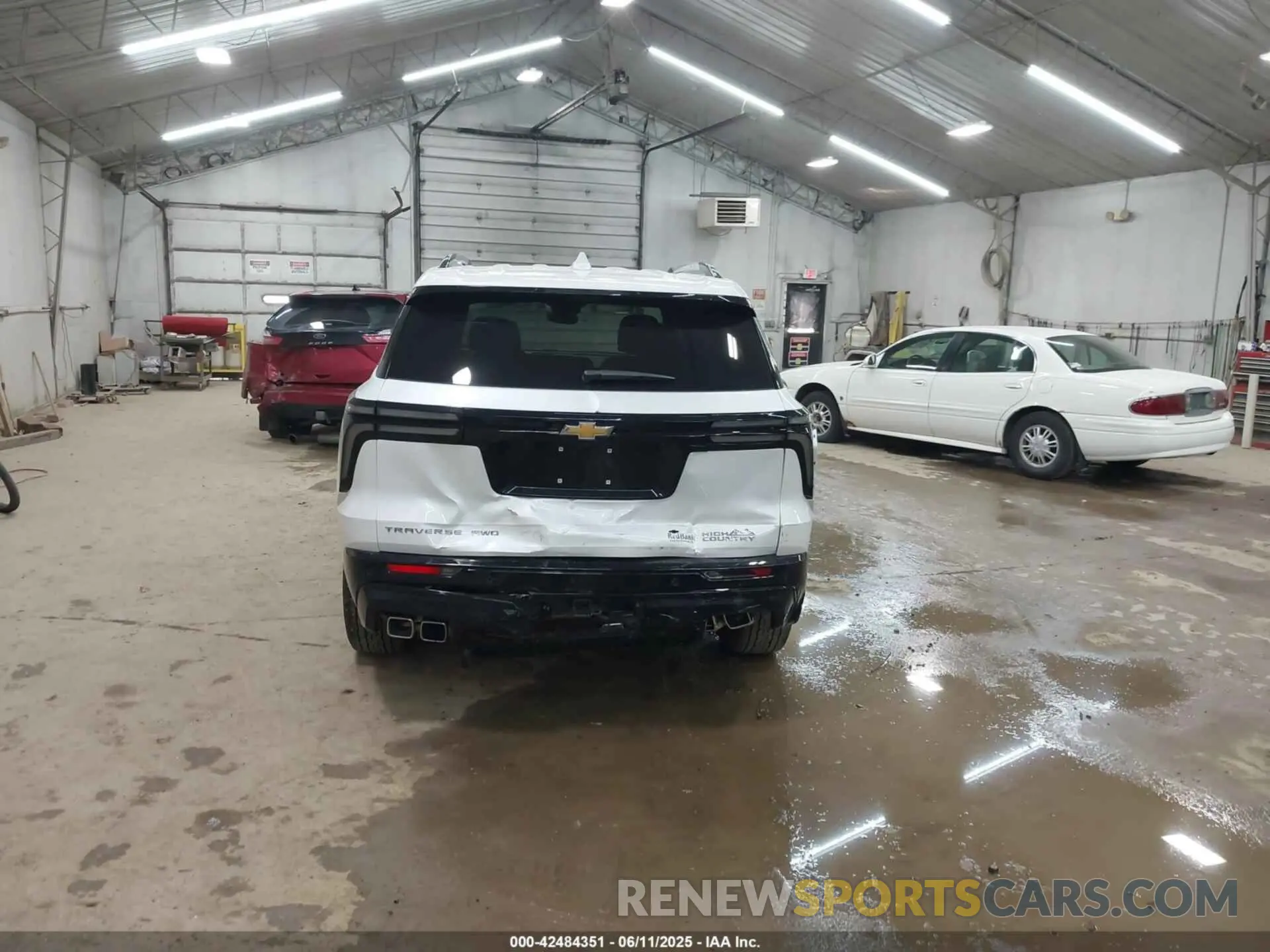 16 Photograph of a damaged car 1GNEVKRS0SJ117217 CHEVROLET TRAVERSE 2025