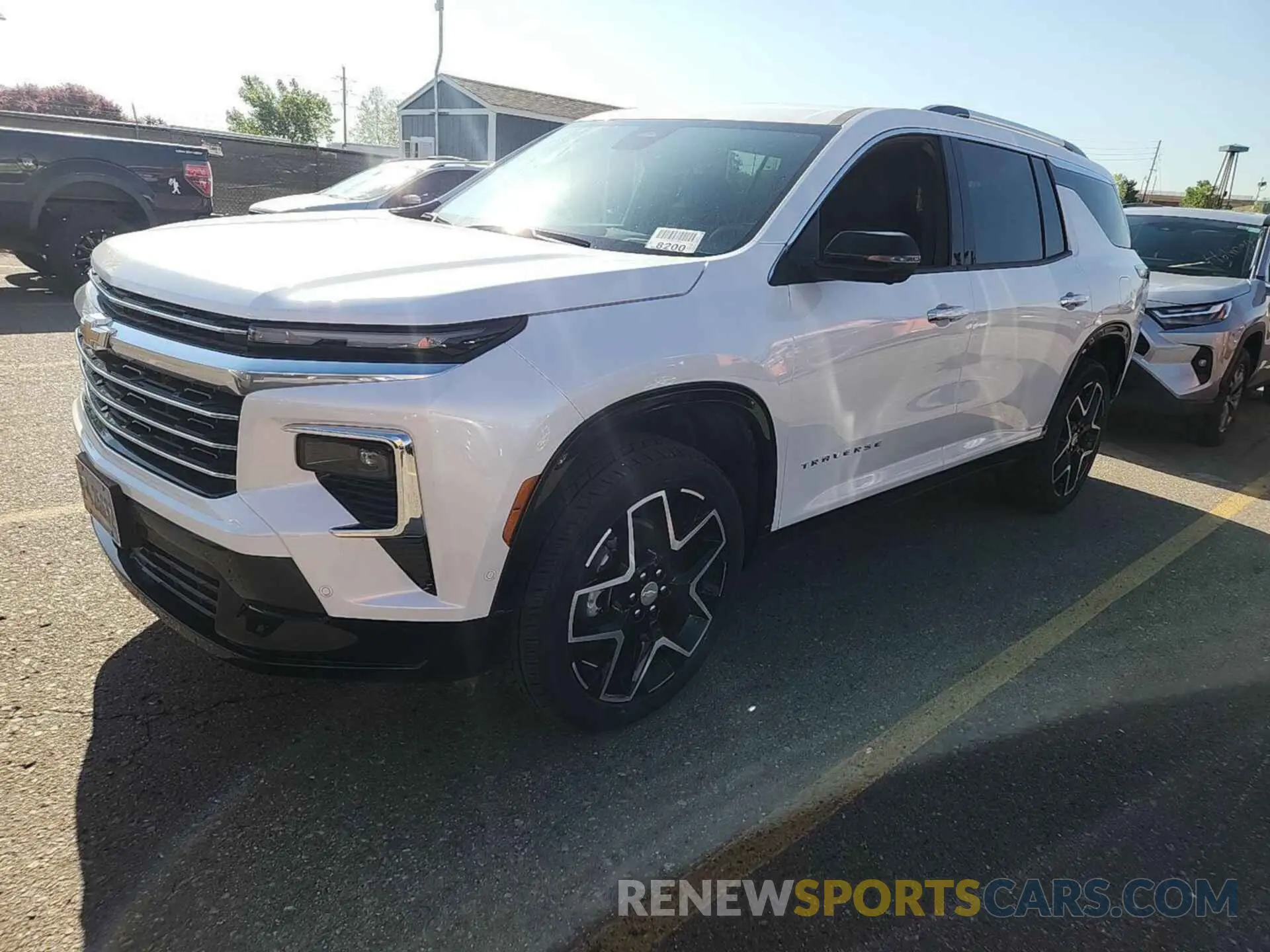 3 Photograph of a damaged car 1GNEVKRS0SJ144952 CHEVROLET TRAVERSE 2025