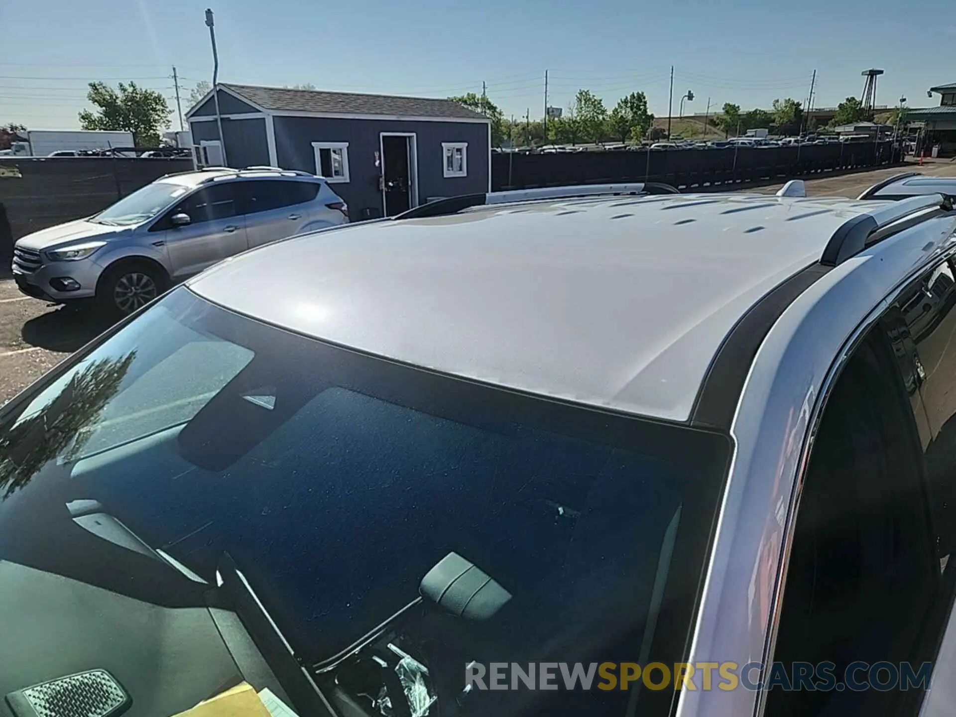 6 Photograph of a damaged car 1GNEVKRS0SJ144952 CHEVROLET TRAVERSE 2025