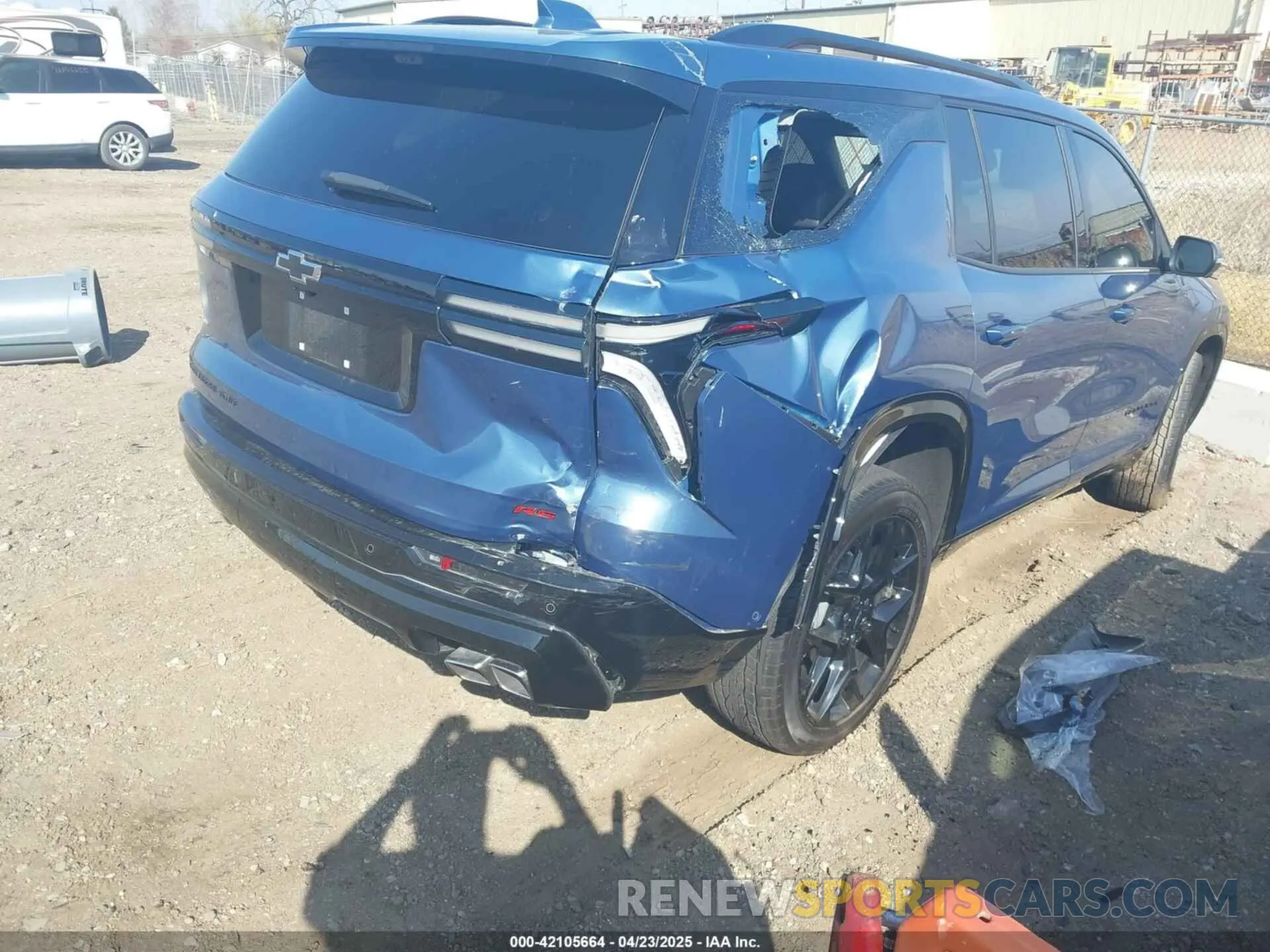 4 Photograph of a damaged car 1GNEVLRS5SJ206433 CHEVROLET TRAVERSE 2025