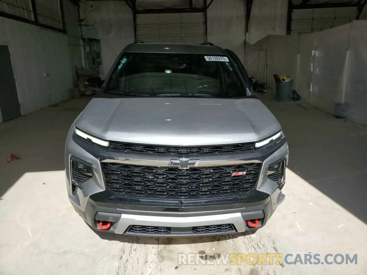 5 Photograph of a damaged car 1GNEVJRS4SJ195221 CHEVROLET TRAVERSE Z 2025