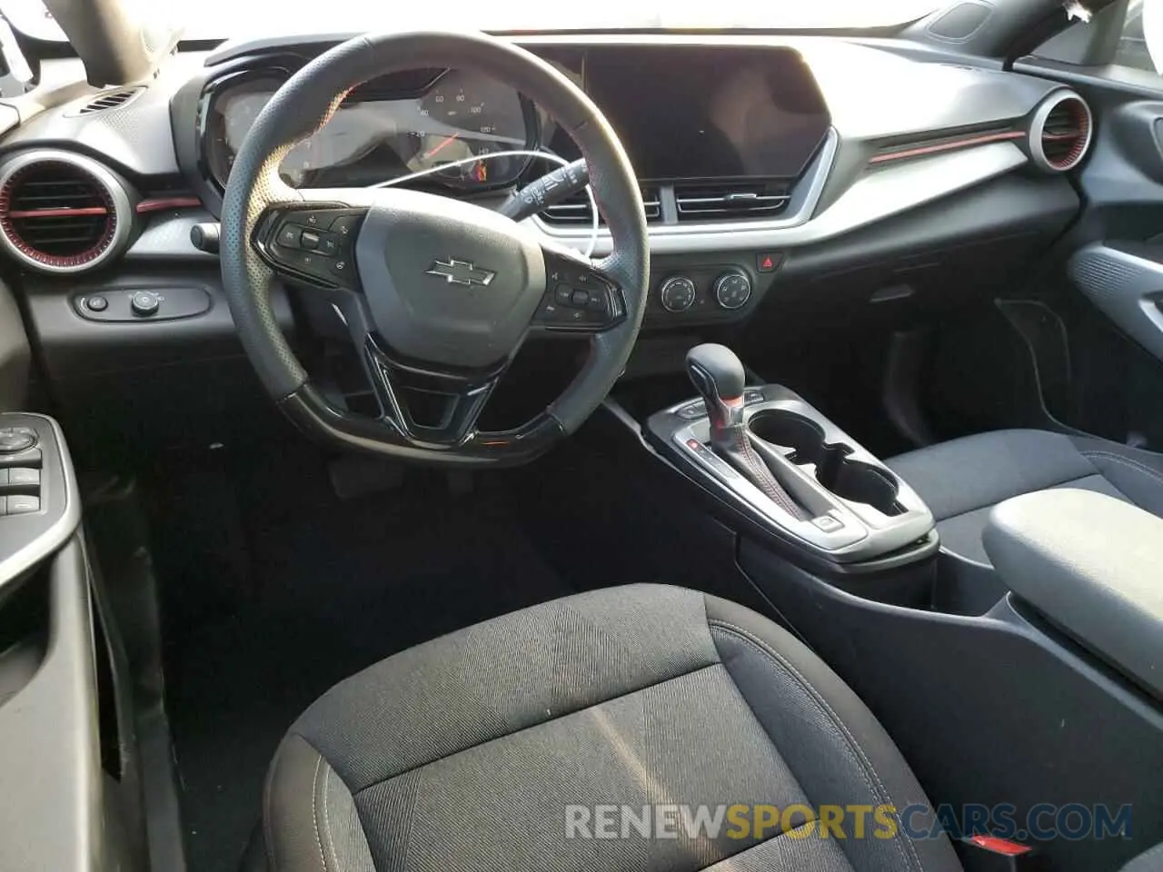 8 Photograph of a damaged car KL77LGE21RC069426 CHEVROLET TRAX 1RS 2024