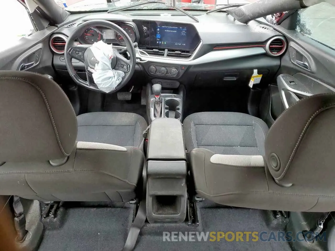 8 Photograph of a damaged car KL77LGE21RC088705 CHEVROLET TRAX 1RS 2024