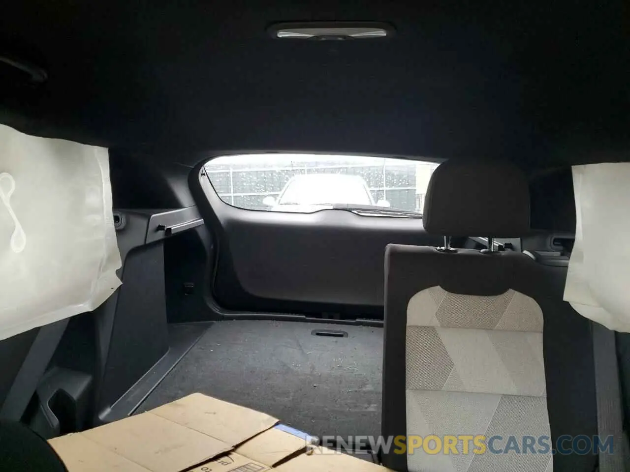 10 Photograph of a damaged car KL77LGE22RC035740 CHEVROLET TRAX 1RS 2024