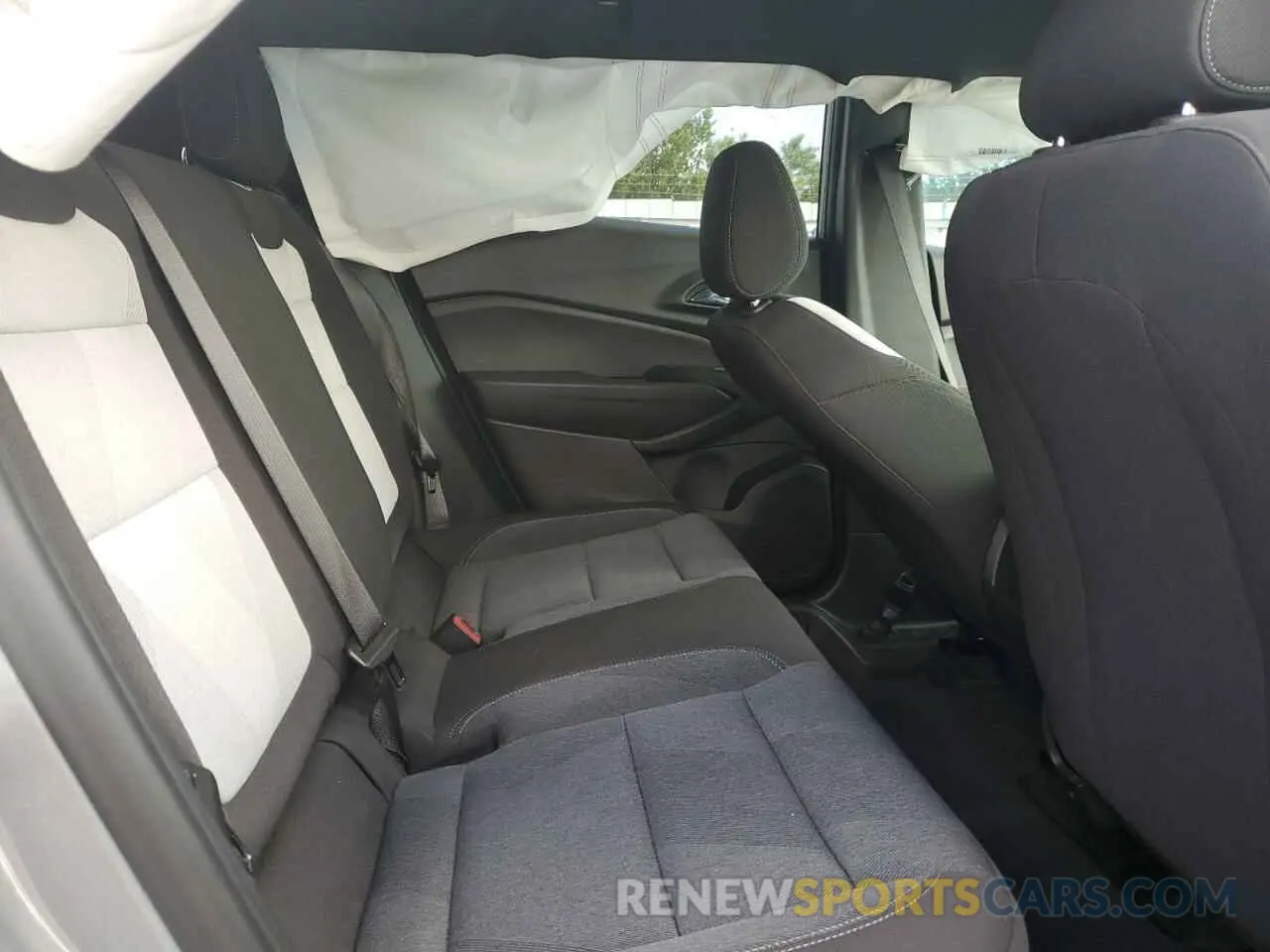 10 Photograph of a damaged car KL77LGE24RC028255 CHEVROLET TRAX 1RS 2024