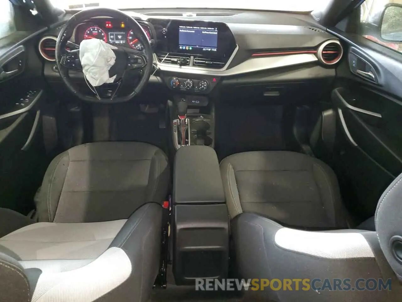 8 Photograph of a damaged car KL77LGE24RC145964 CHEVROLET TRAX 1RS 2024