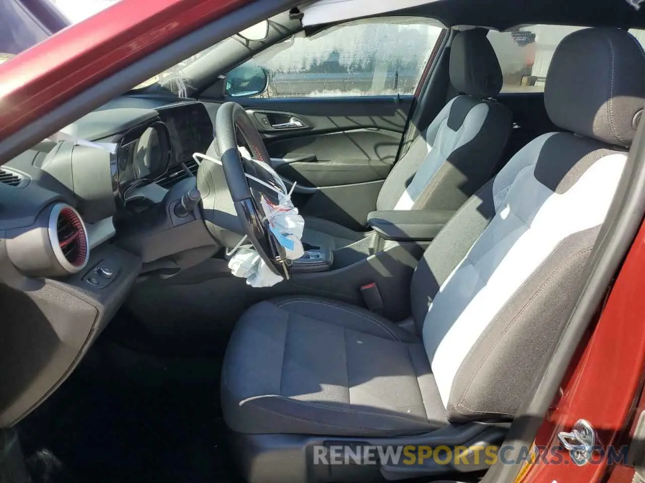 7 Photograph of a damaged car KL77LGE25RC131720 CHEVROLET TRAX 1RS 2024