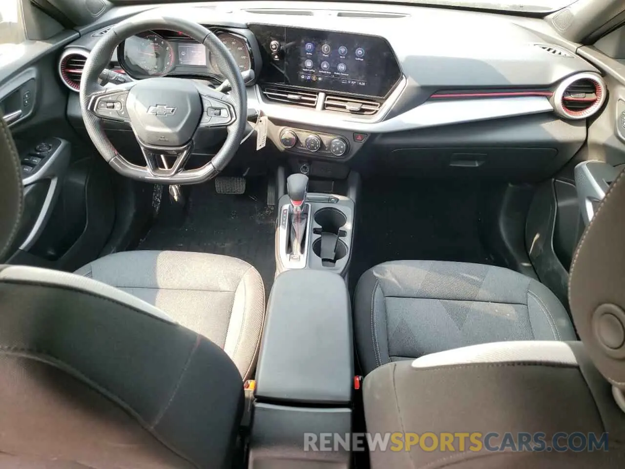 8 Photograph of a damaged car KL77LGE29RC176000 CHEVROLET TRAX 1RS 2024