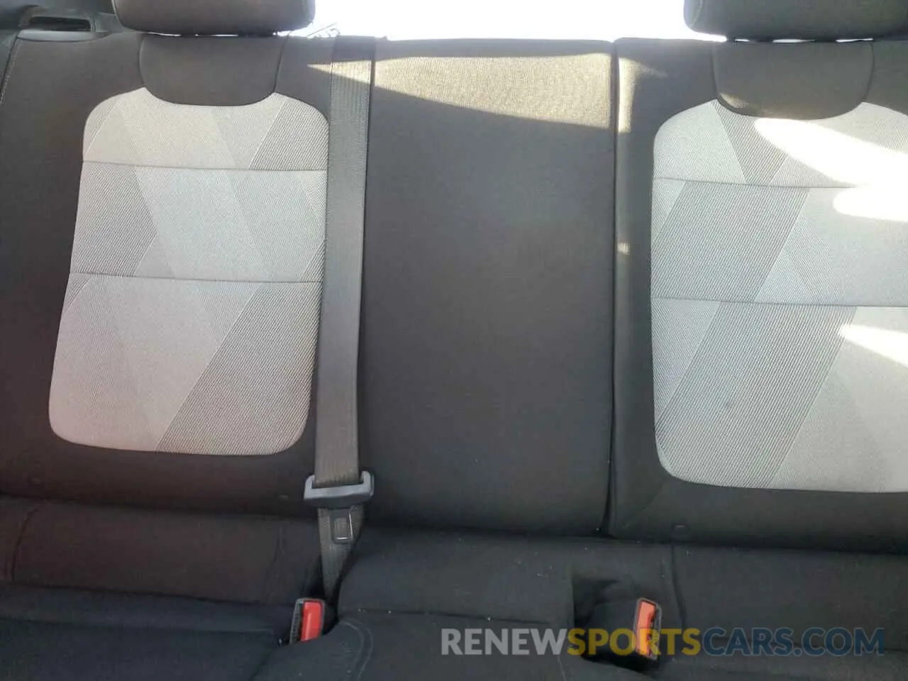 10 Photograph of a damaged car KL77LGE2XRC153714 CHEVROLET TRAX 1RS 2024