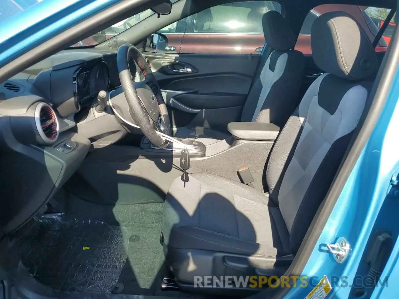 7 Photograph of a damaged car KL77LGEP0SC129942 CHEVROLET TRAX 1RS 2025