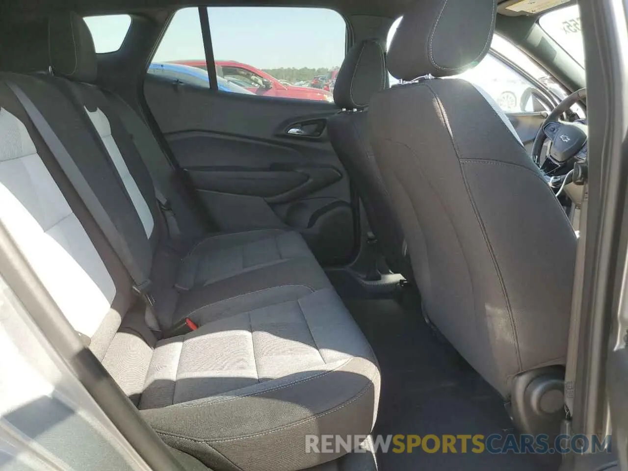 11 Photograph of a damaged car KL77LGEP1SC164909 CHEVROLET TRAX 1RS 2025
