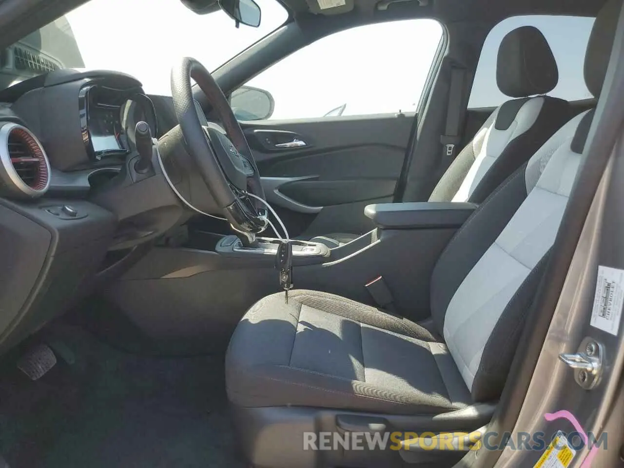 7 Photograph of a damaged car KL77LGEP1SC164909 CHEVROLET TRAX 1RS 2025