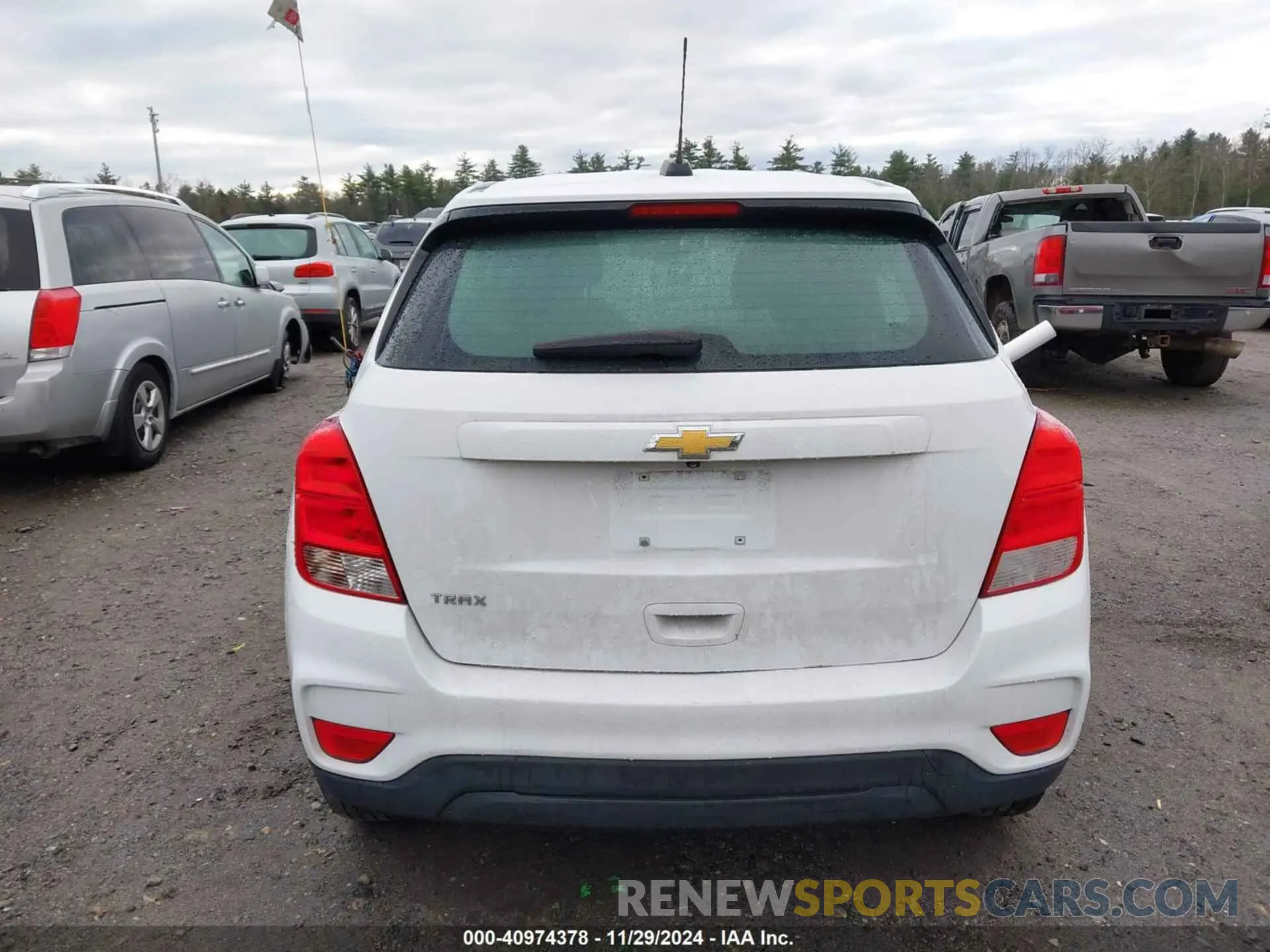 16 Photograph of a damaged car 3GNCJKSB0KL135481 CHEVROLET TRAX 2019