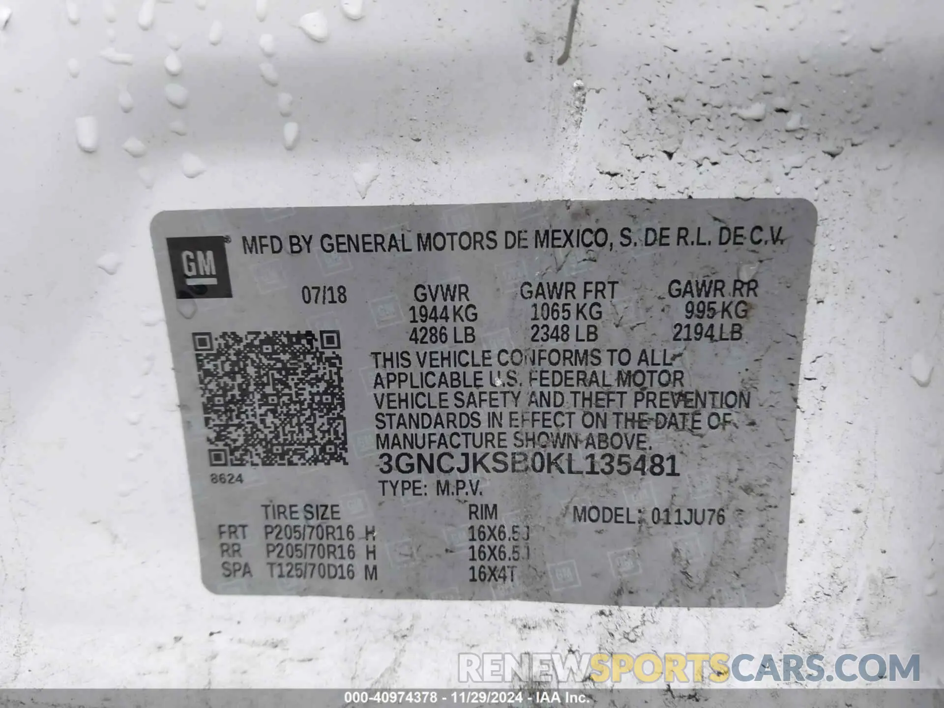 9 Photograph of a damaged car 3GNCJKSB0KL135481 CHEVROLET TRAX 2019