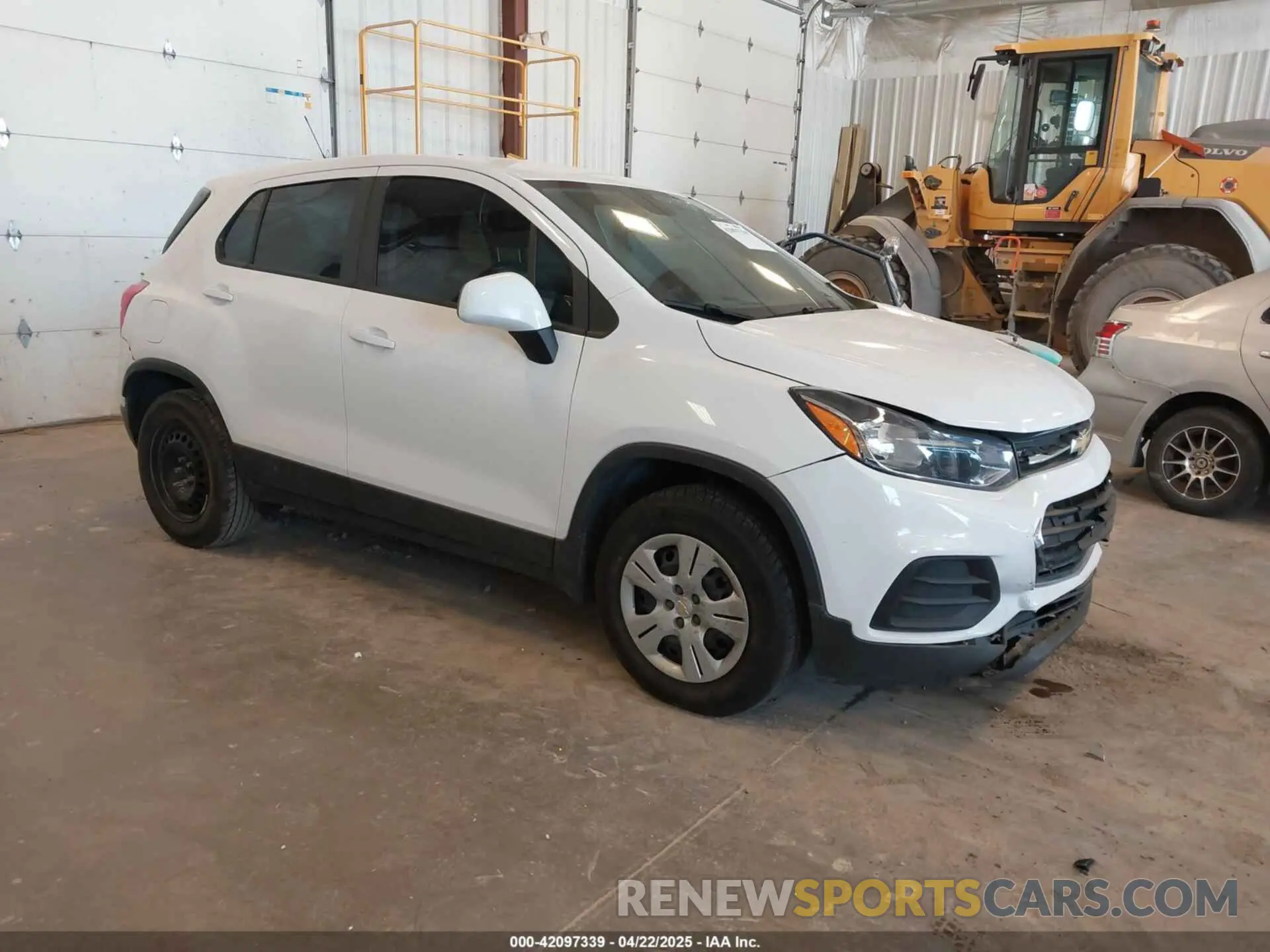 1 Photograph of a damaged car 3GNCJKSB0KL143936 CHEVROLET TRAX 2019