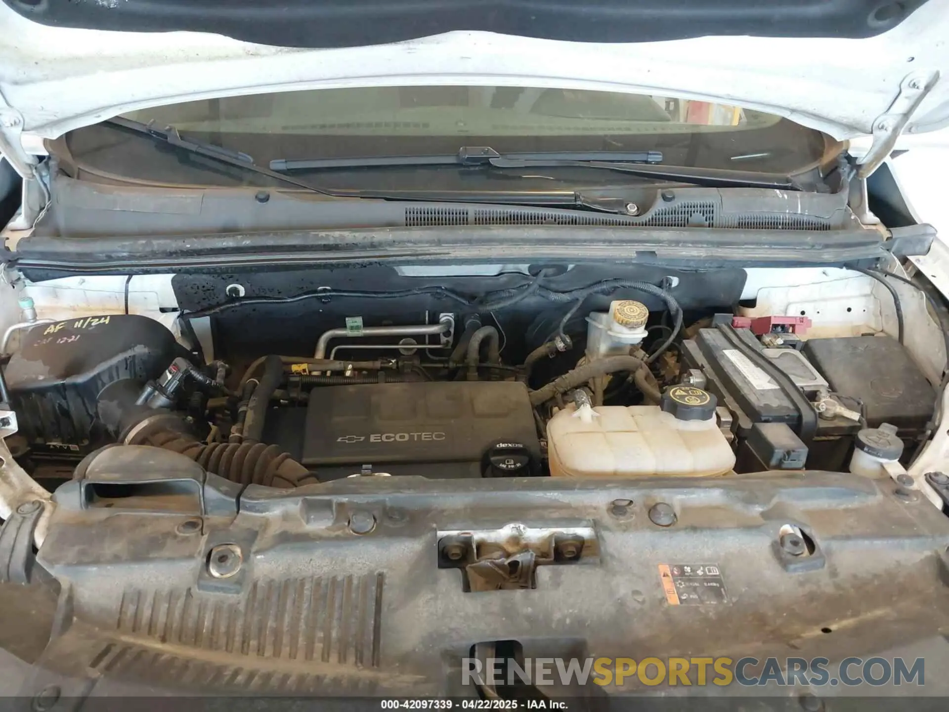 10 Photograph of a damaged car 3GNCJKSB0KL143936 CHEVROLET TRAX 2019