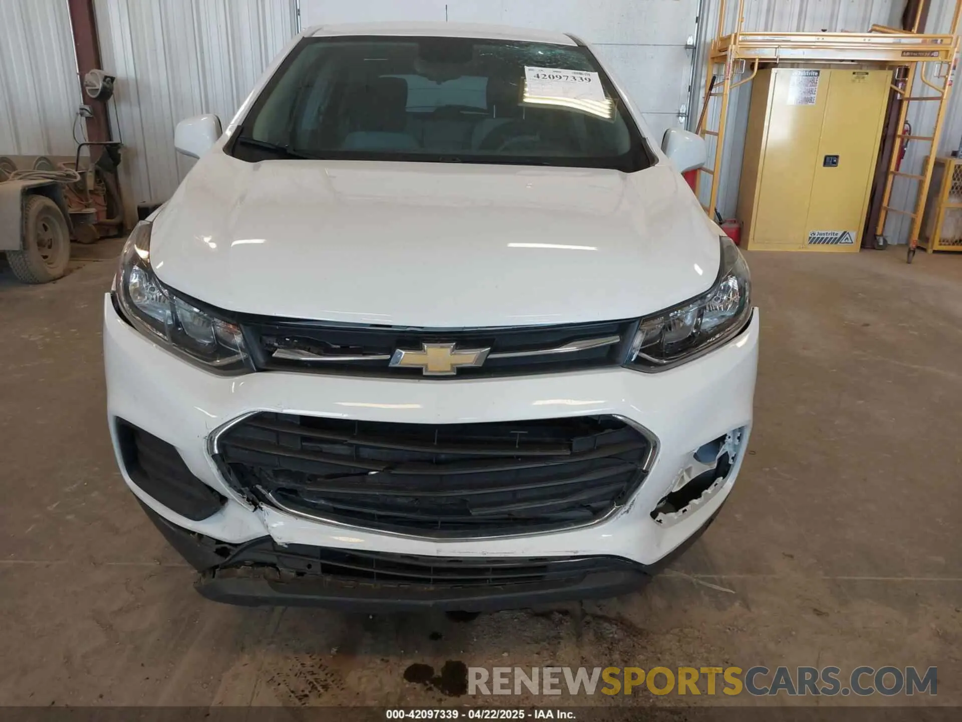 6 Photograph of a damaged car 3GNCJKSB0KL143936 CHEVROLET TRAX 2019