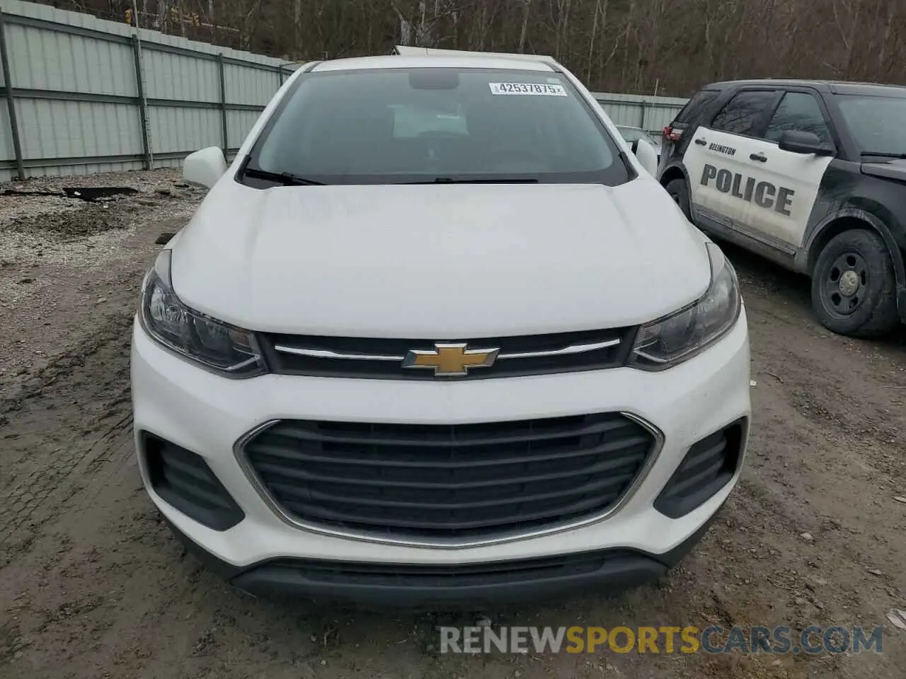 5 Photograph of a damaged car 3GNCJKSB0KL217792 CHEVROLET TRAX 2019