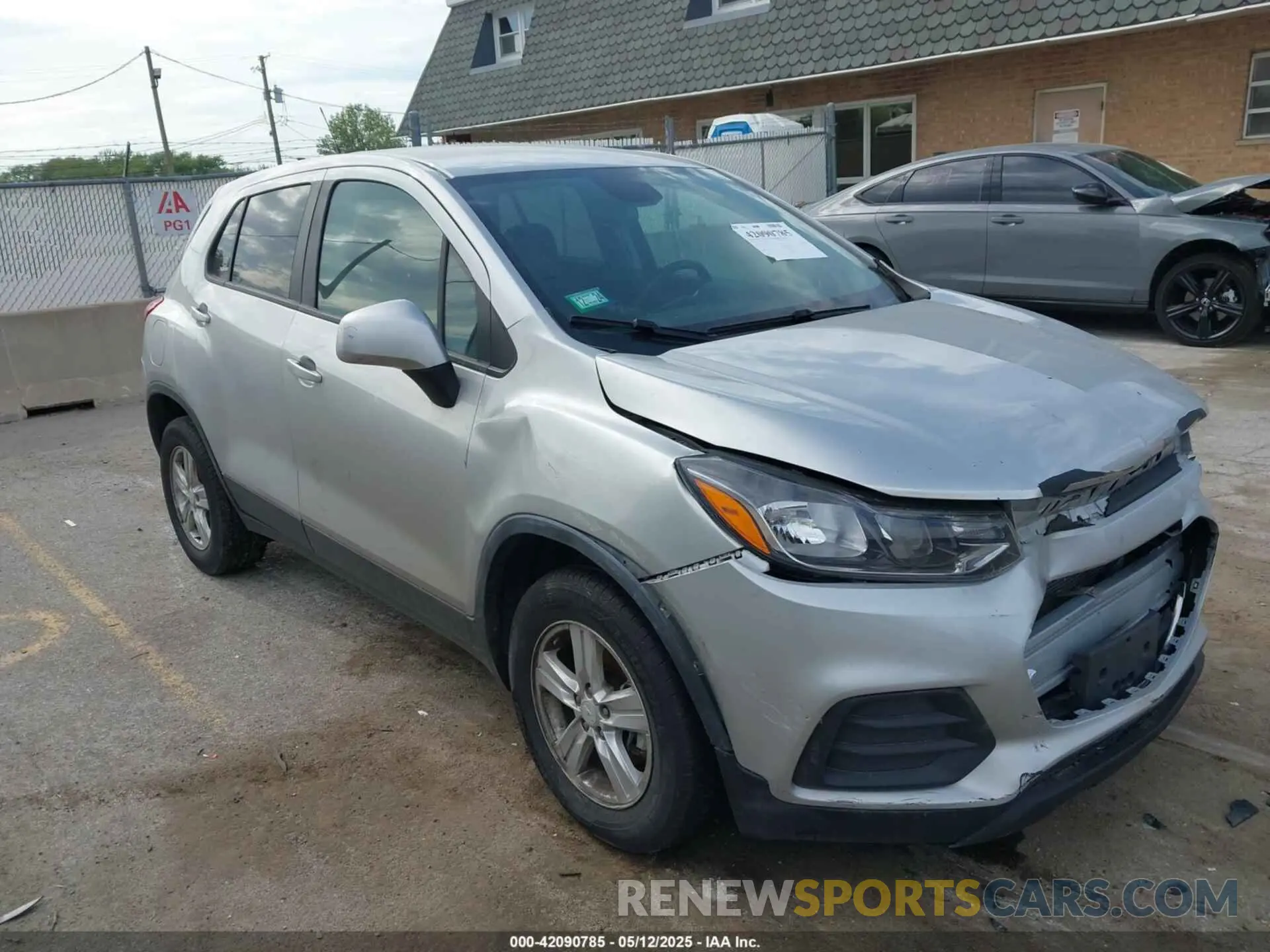 1 Photograph of a damaged car 3GNCJKSB0KL253210 CHEVROLET TRAX 2019