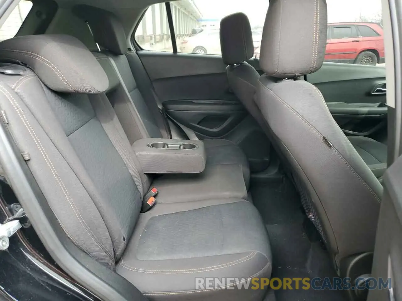 11 Photograph of a damaged car 3GNCJKSB0KL377008 CHEVROLET TRAX 2019