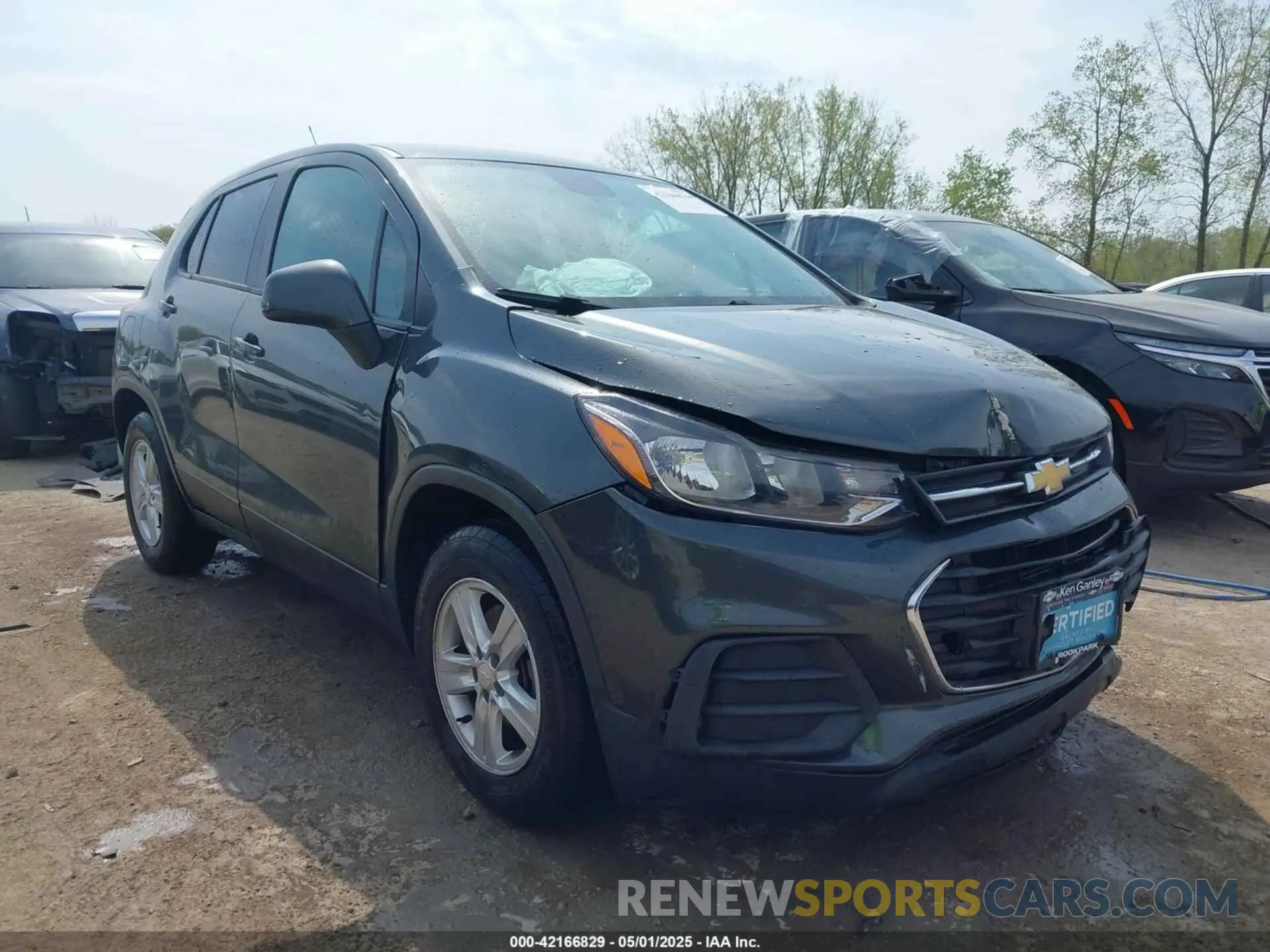1 Photograph of a damaged car 3GNCJKSB0KL378756 CHEVROLET TRAX 2019