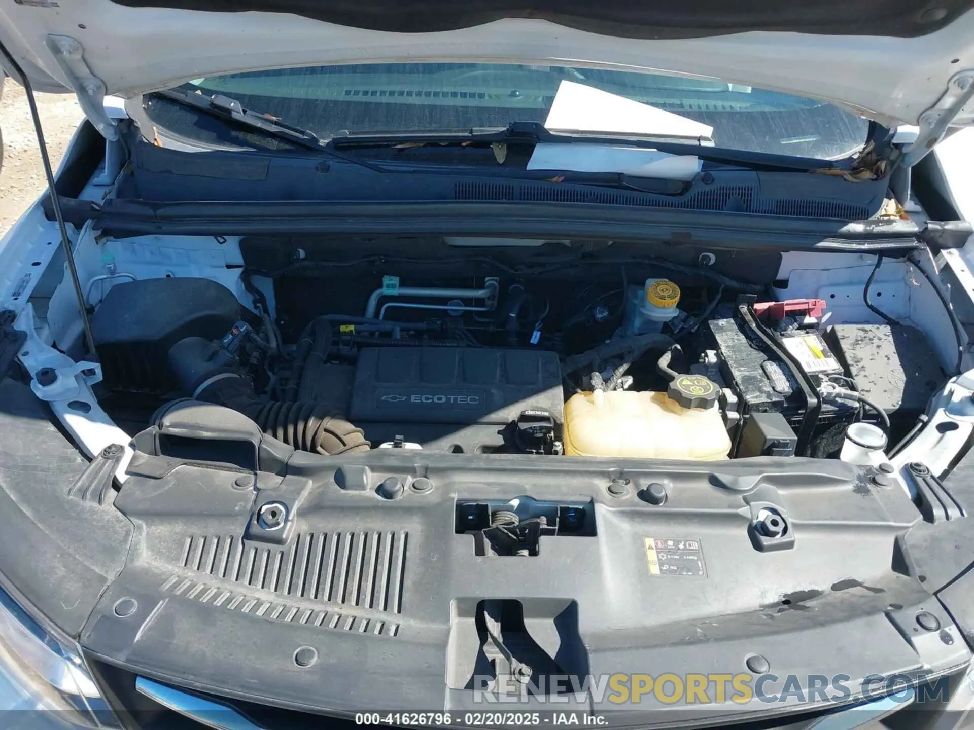10 Photograph of a damaged car 3GNCJKSB1KL115675 CHEVROLET TRAX 2019