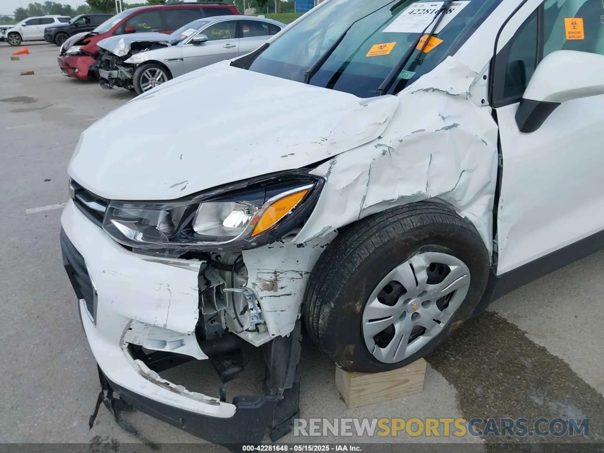 6 Photograph of a damaged car 3GNCJKSB1KL130676 CHEVROLET TRAX 2019