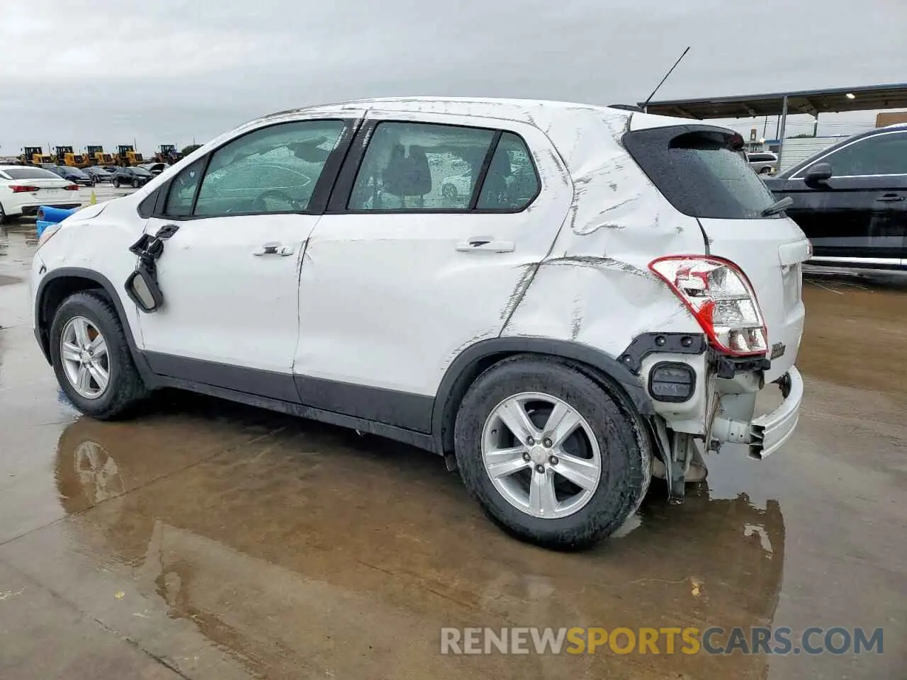 2 Photograph of a damaged car 3GNCJKSB1KL194149 CHEVROLET TRAX 2019