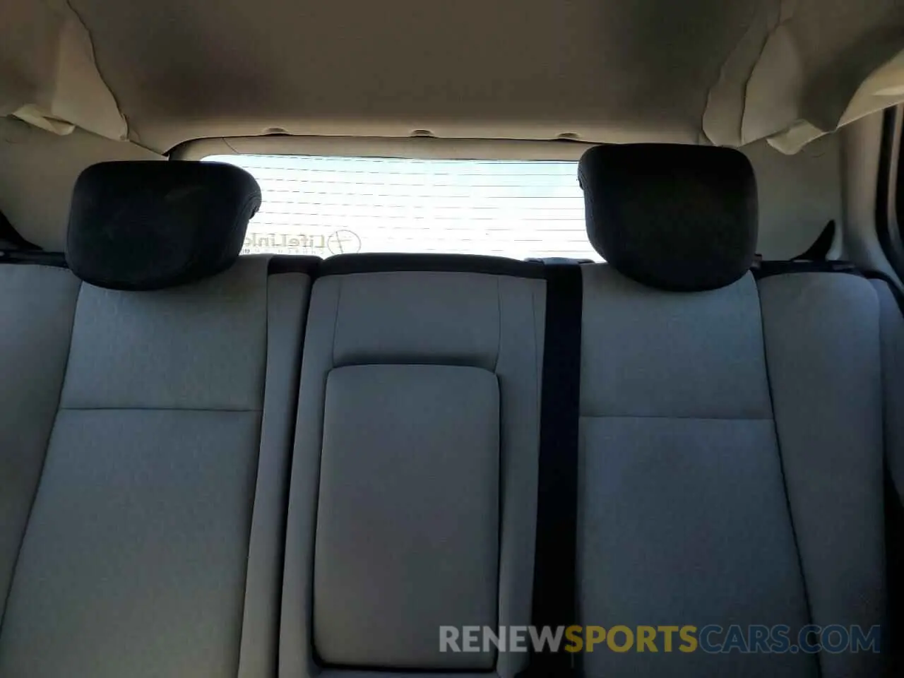 10 Photograph of a damaged car 3GNCJKSB1KL252552 CHEVROLET TRAX 2019