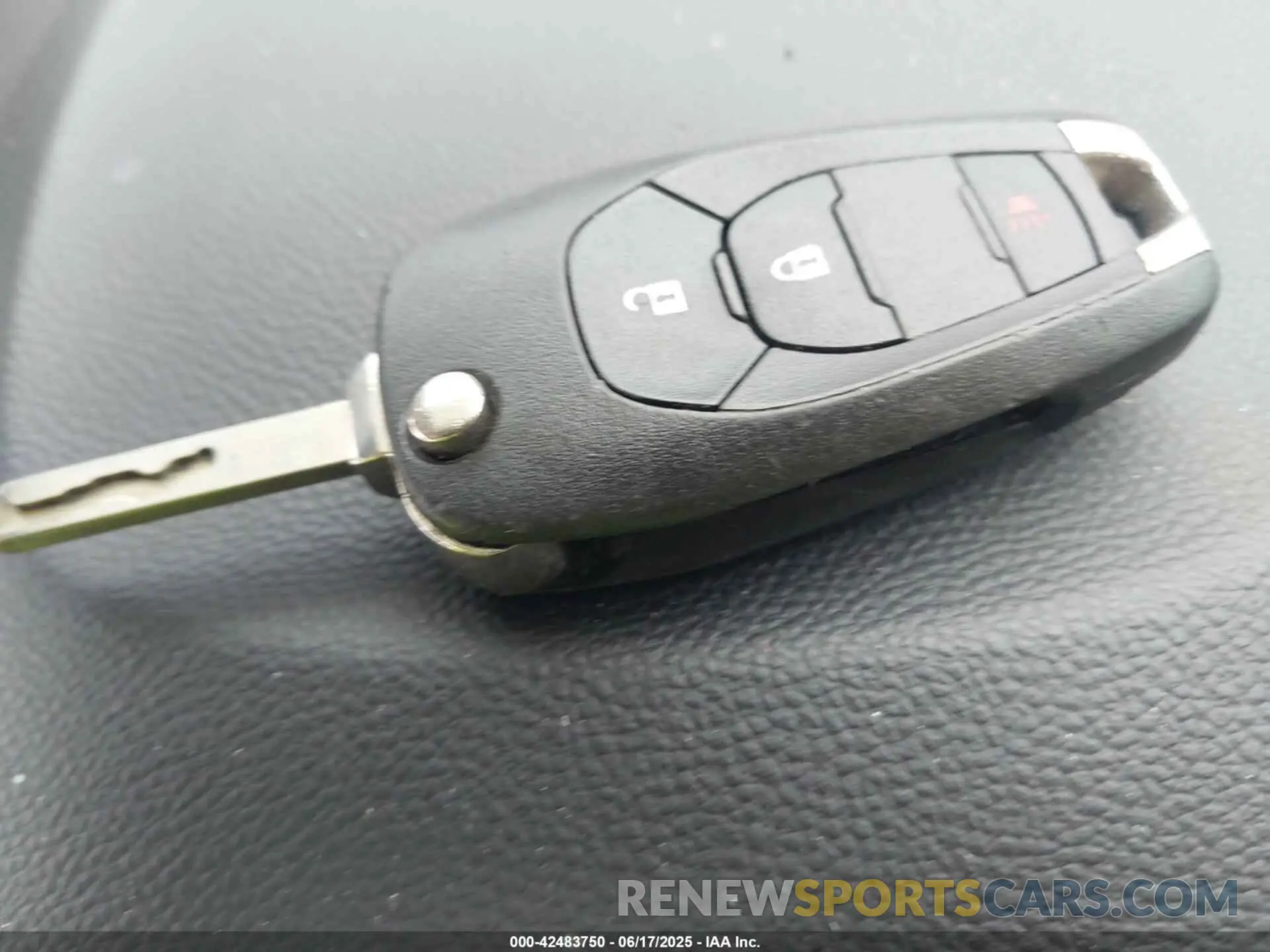 11 Photograph of a damaged car 3GNCJKSB1KL261154 CHEVROLET TRAX 2019