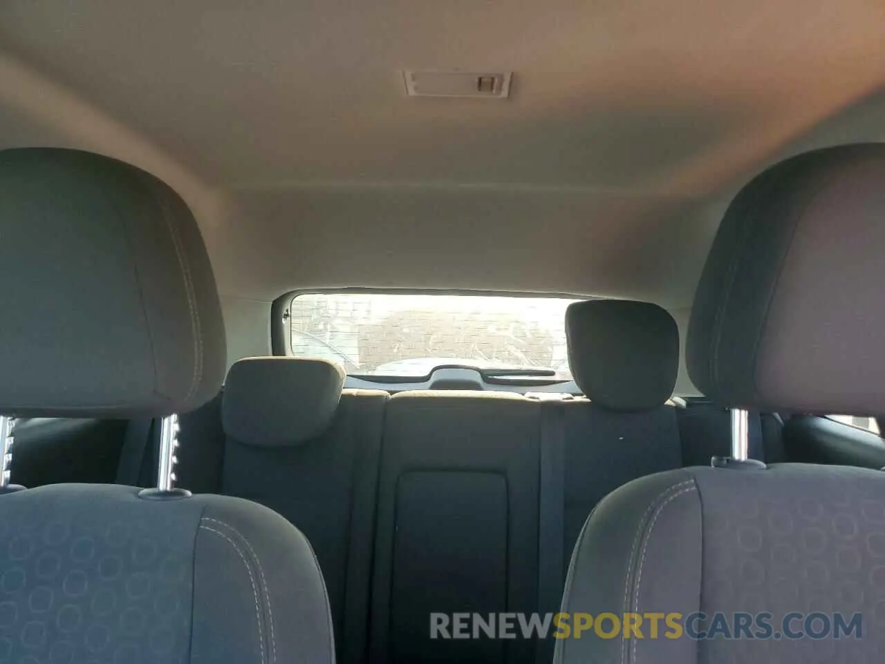 10 Photograph of a damaged car 3GNCJKSB1KL281663 CHEVROLET TRAX 2019