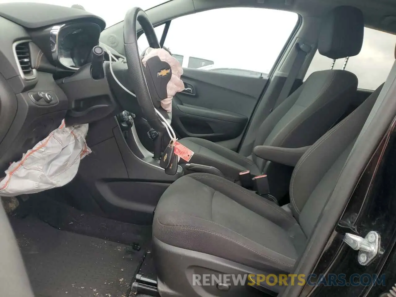 7 Photograph of a damaged car 3GNCJKSB1KL340582 CHEVROLET TRAX 2019