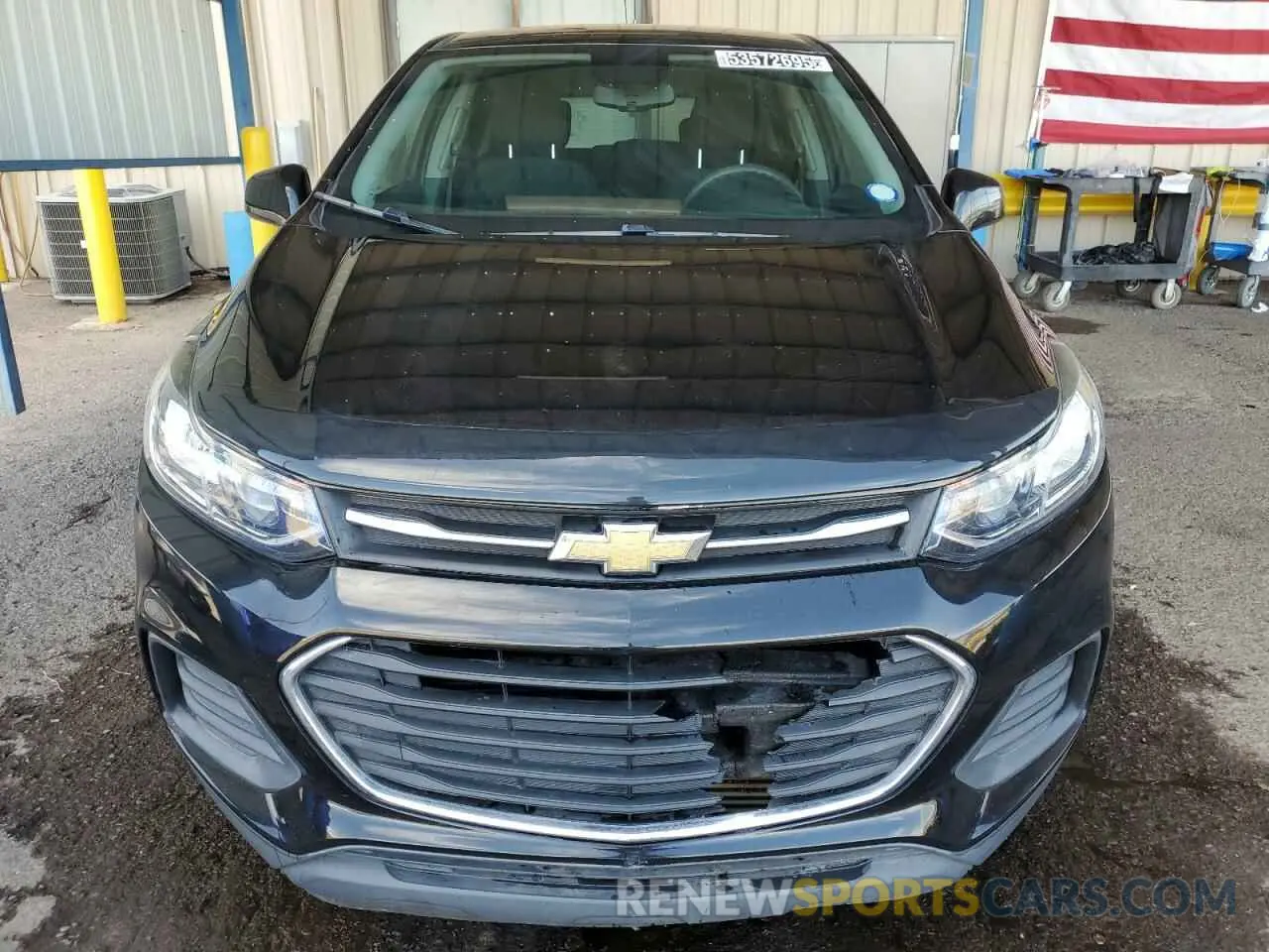 5 Photograph of a damaged car 3GNCJKSB1KL365840 CHEVROLET TRAX 2019