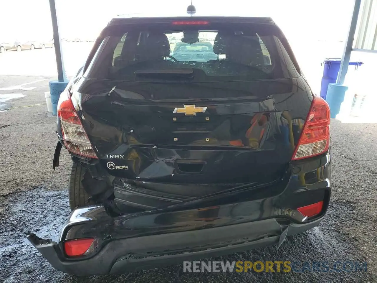 6 Photograph of a damaged car 3GNCJKSB1KL365840 CHEVROLET TRAX 2019