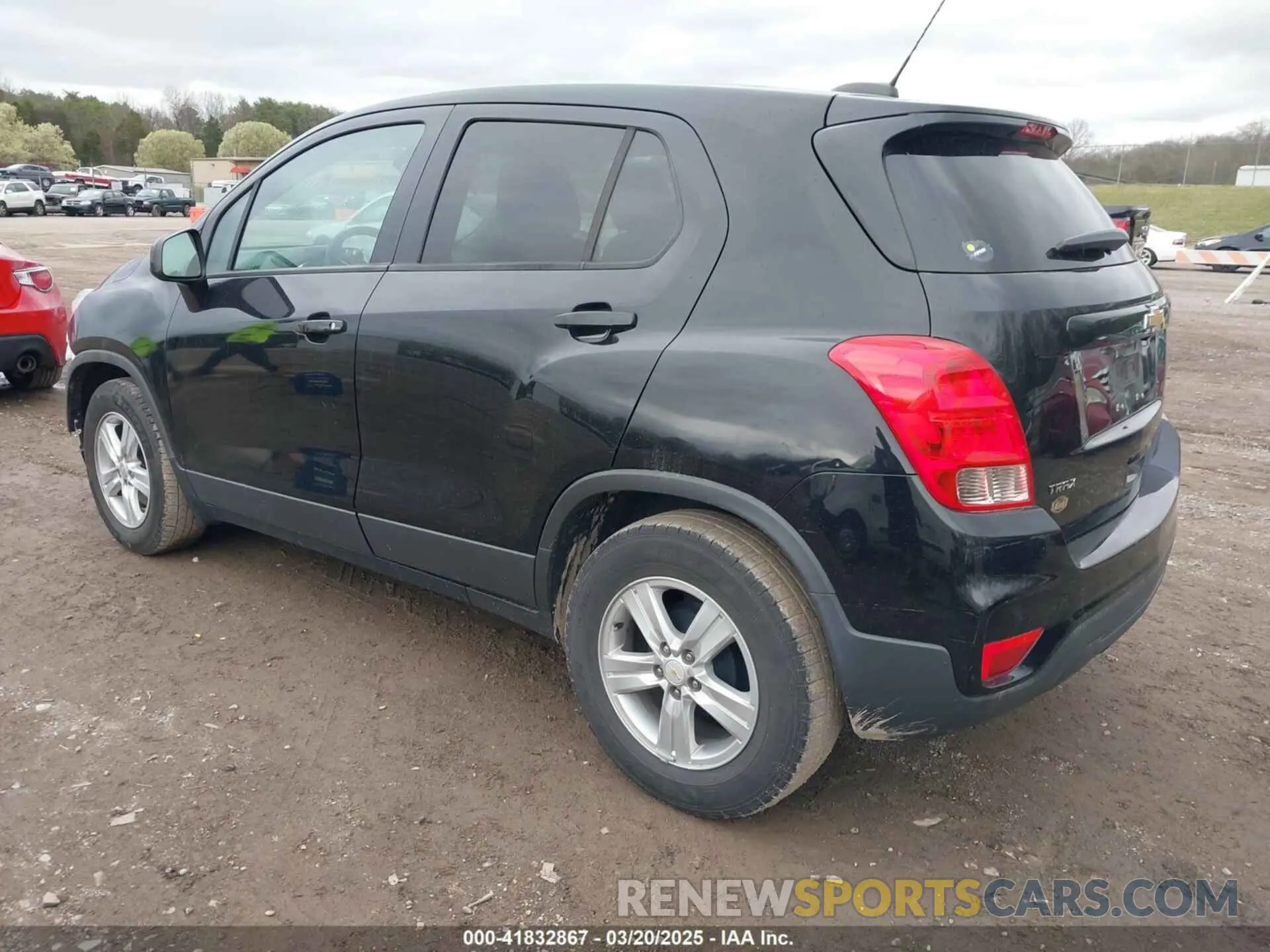 3 Photograph of a damaged car 3GNCJKSB1KL386803 CHEVROLET TRAX 2019