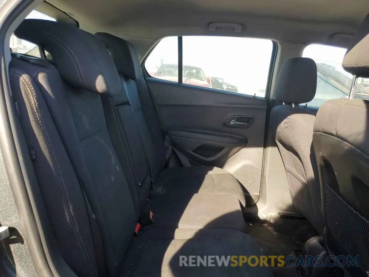 11 Photograph of a damaged car 3GNCJKSB2KL153061 CHEVROLET TRAX 2019