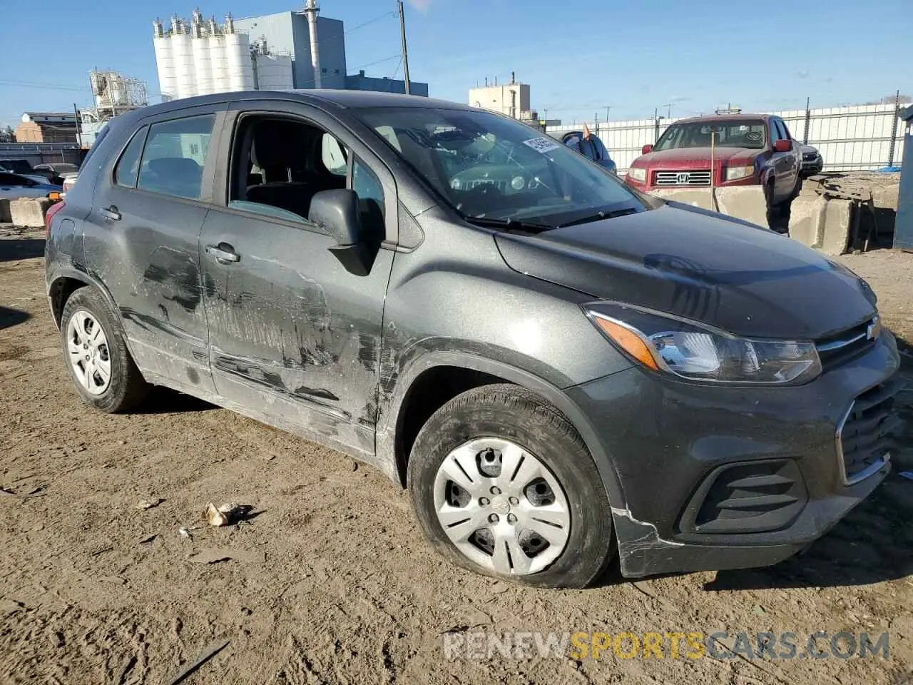 4 Photograph of a damaged car 3GNCJKSB2KL153061 CHEVROLET TRAX 2019